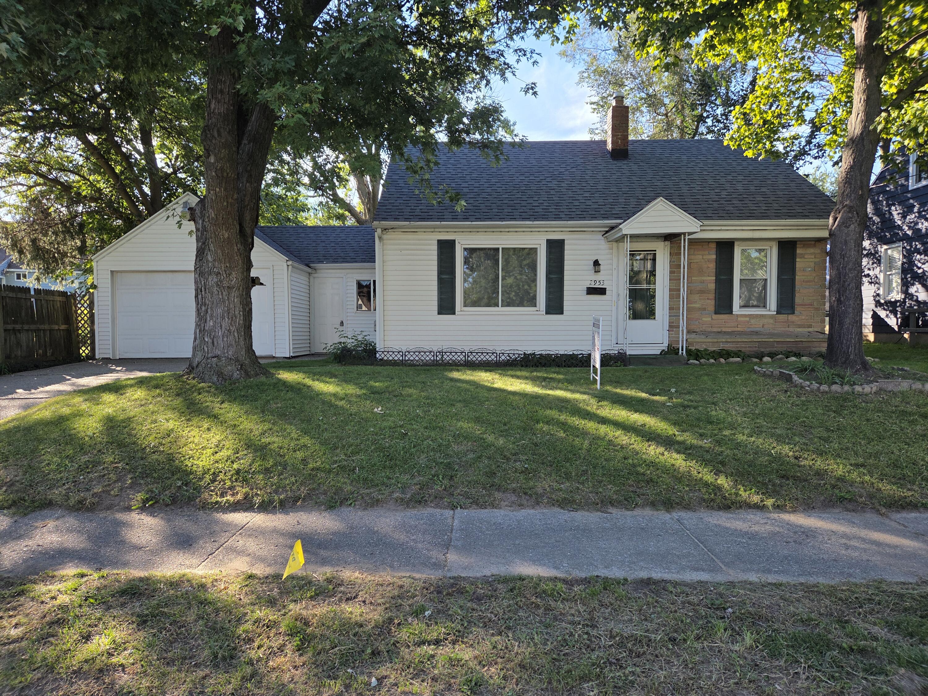 2953 Chiswick Avenue Sw Property Photo 1