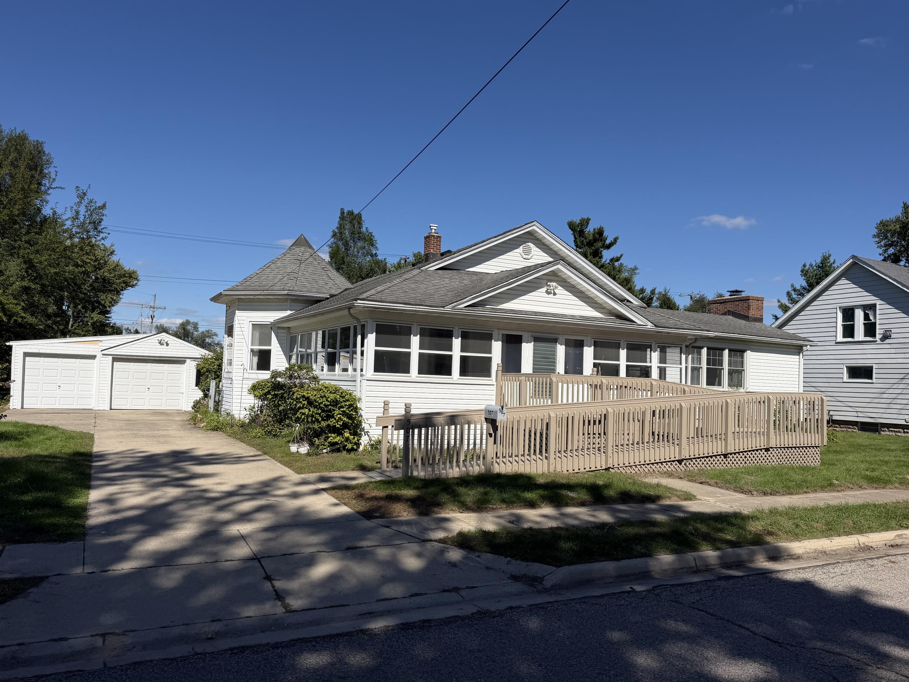 507 Ideal Street Property Photo 1