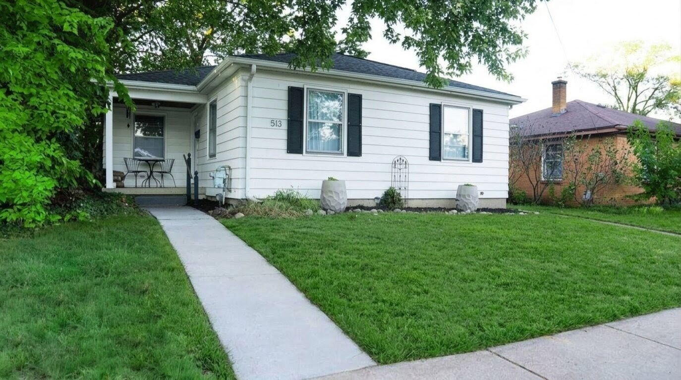 513 Julia Street Ne Property Photo 1