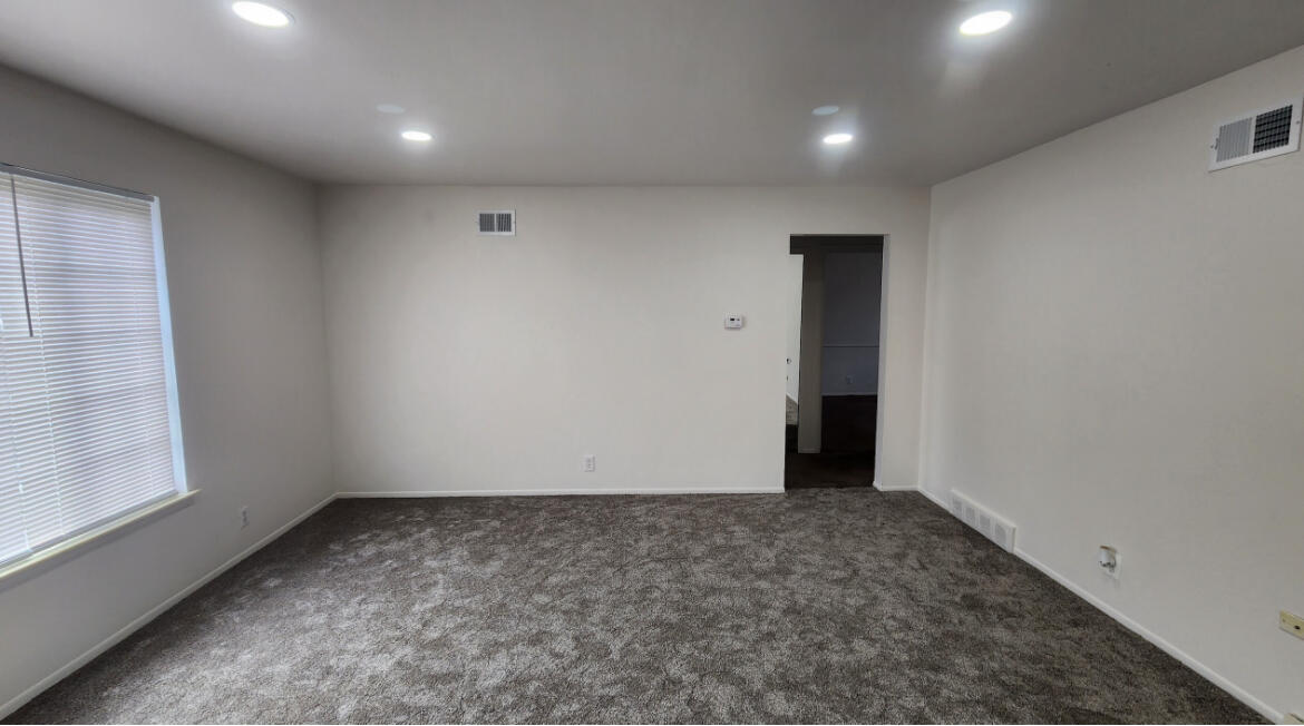 25341 Shiawassee Circle 201 Property Photo 3