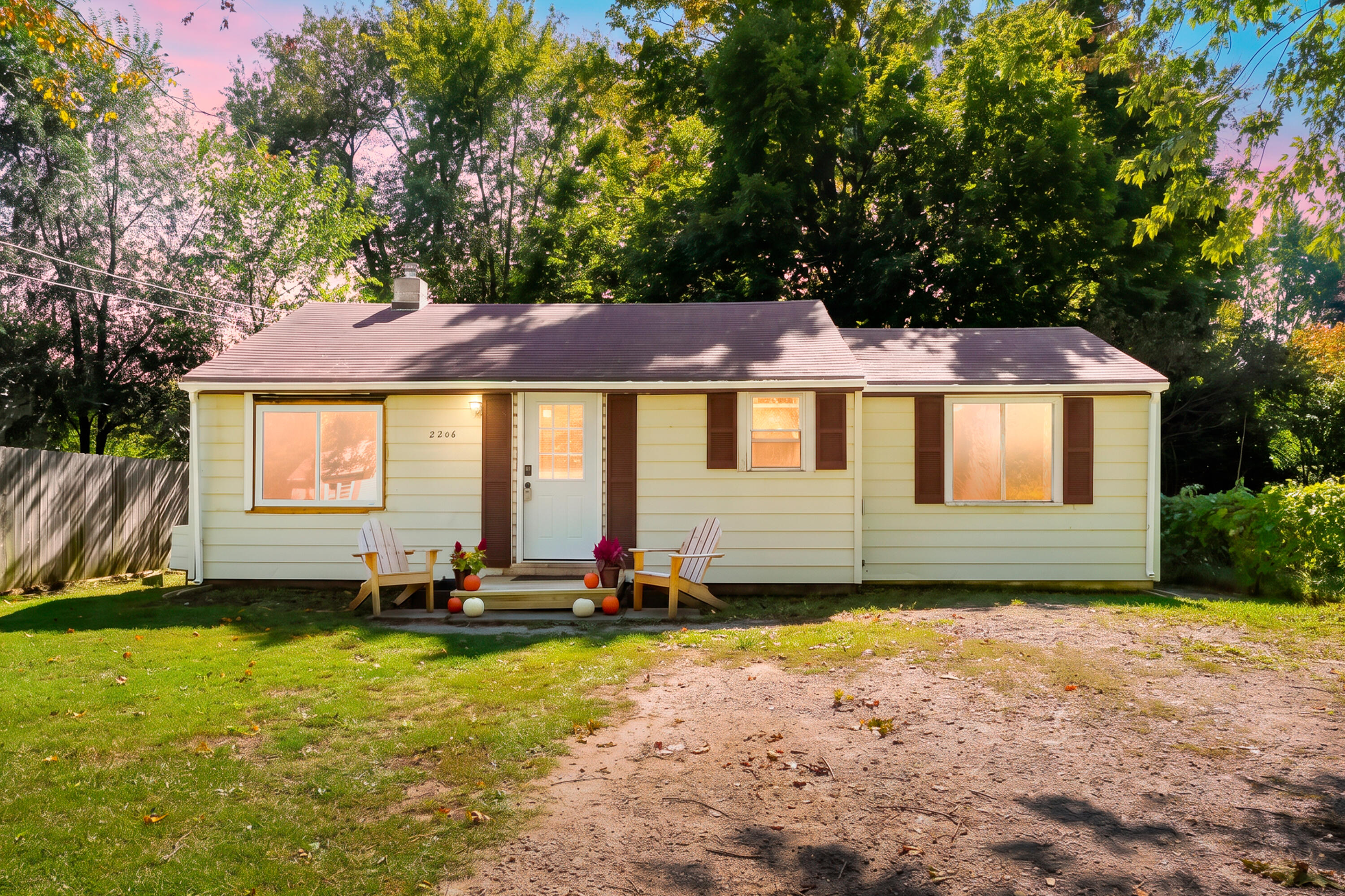 2206 Eckener Drive Property Photo 1