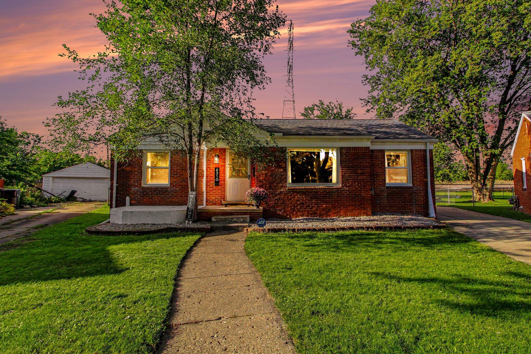 6310 Buckingham Avenue Property Photo 2