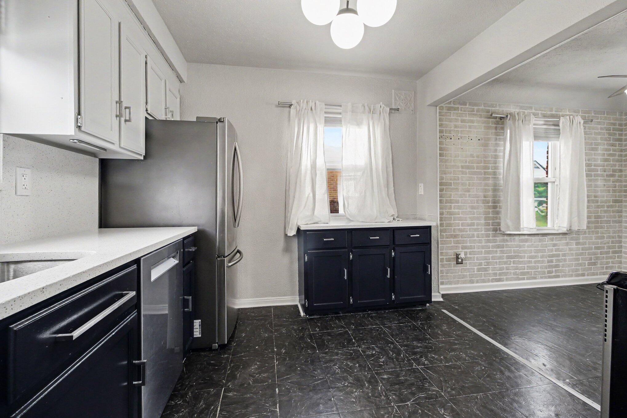 6310 Buckingham Avenue Property Photo 8