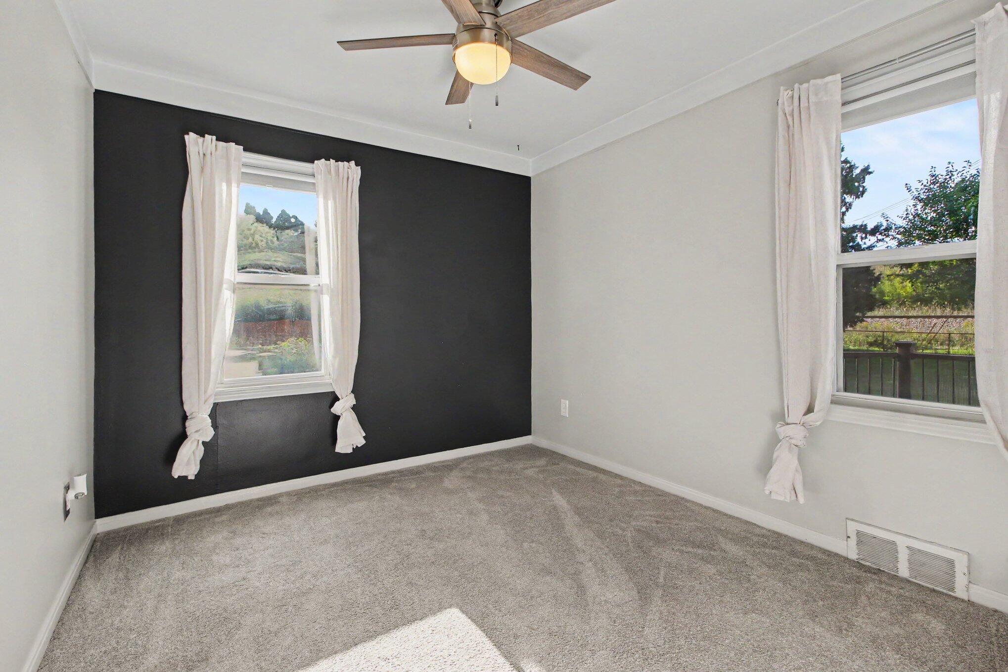 6310 Buckingham Avenue Property Photo 12