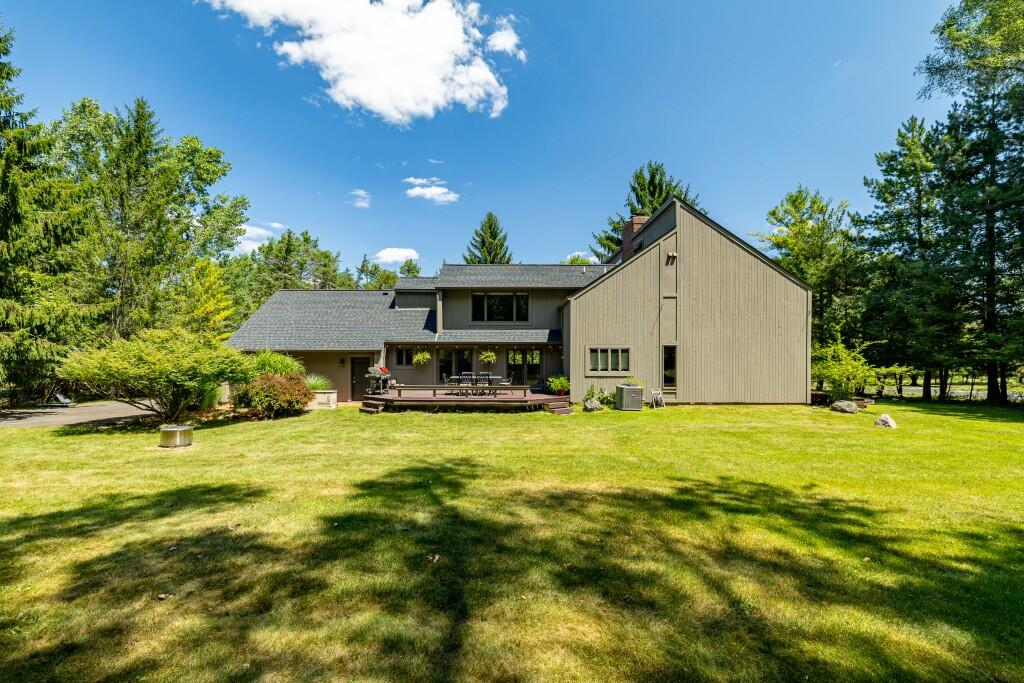 3447 River Pines Drive Property Photo 2