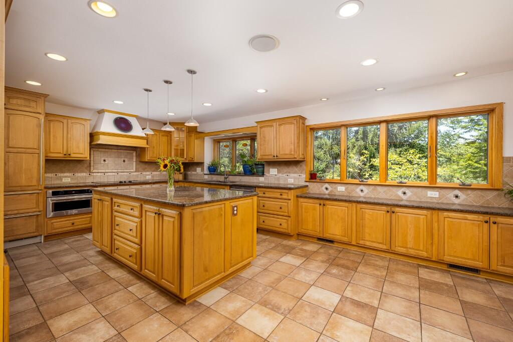 3447 River Pines Drive Property Photo 8