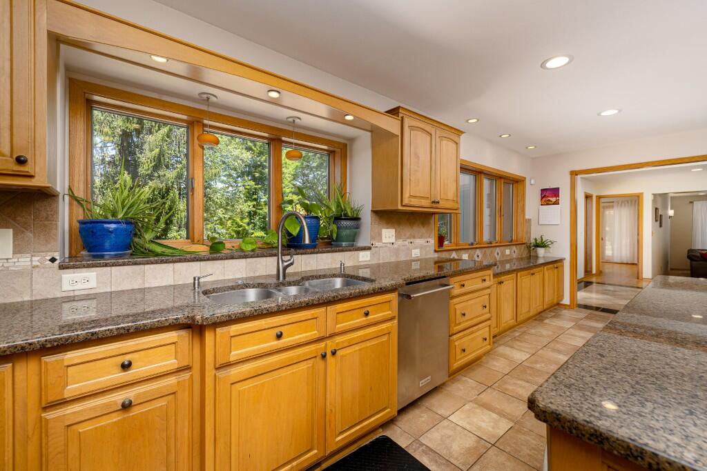 3447 River Pines Drive Property Photo 11