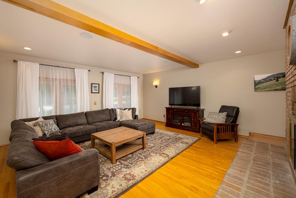 3447 River Pines Drive Property Photo 18