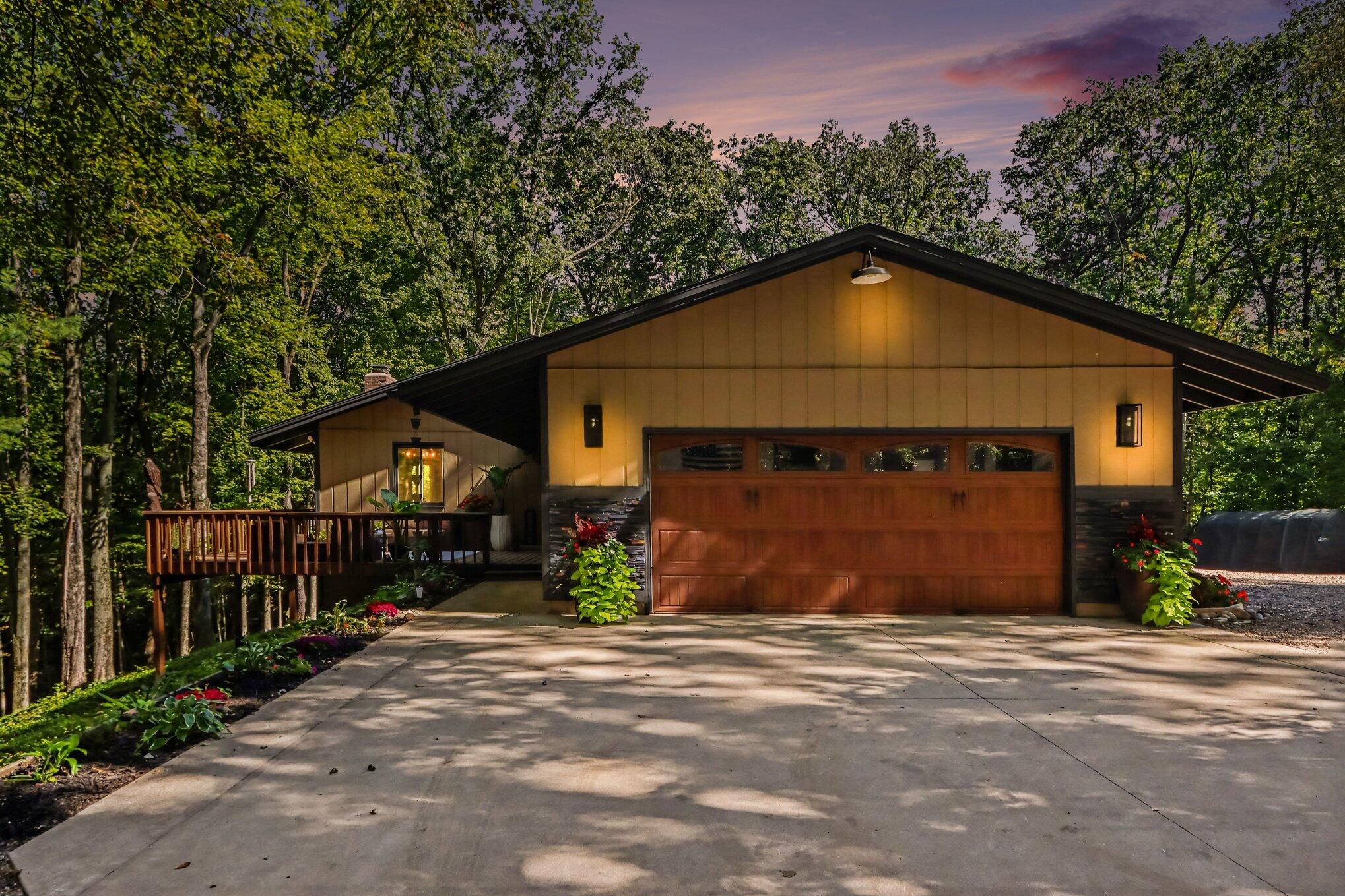 775 2nd Street Property Photo 1