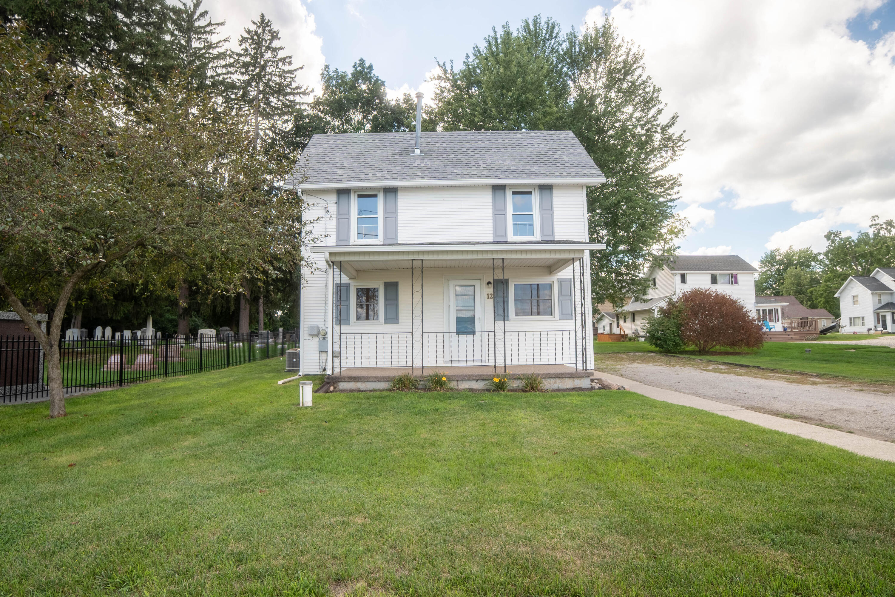 12 Hyde Road Property Photo 1