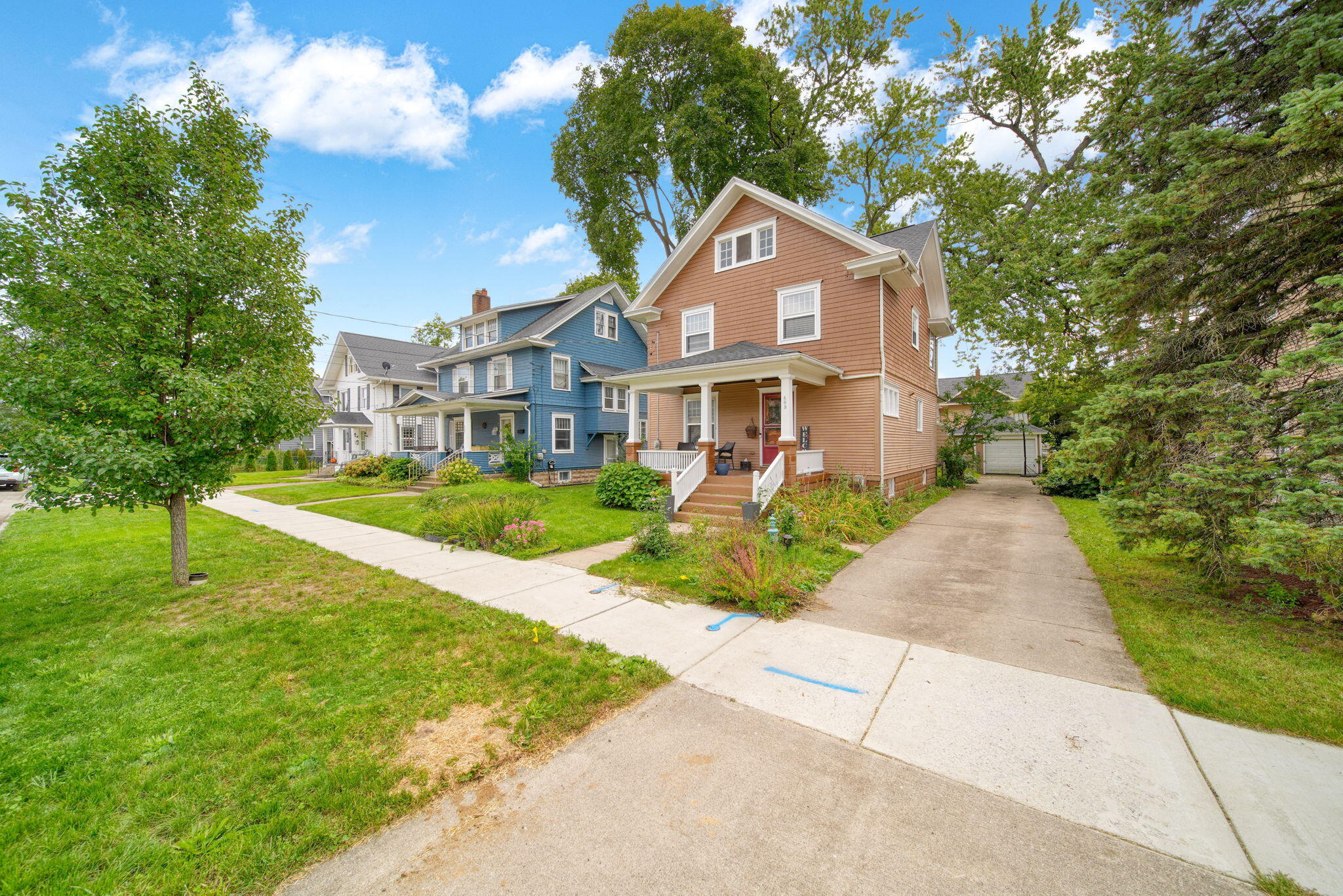 609 McBride Street Property Photo 1