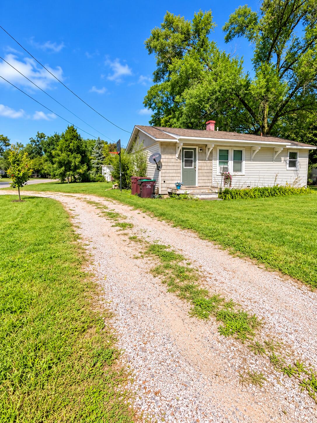 2260 Oak Park Drive Property Photo 1