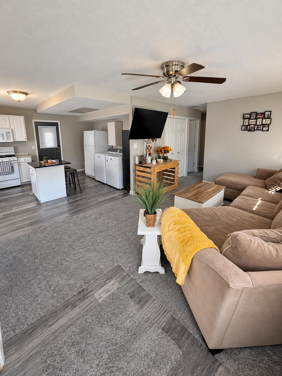 2260 Oak Park Drive Property Photo 4