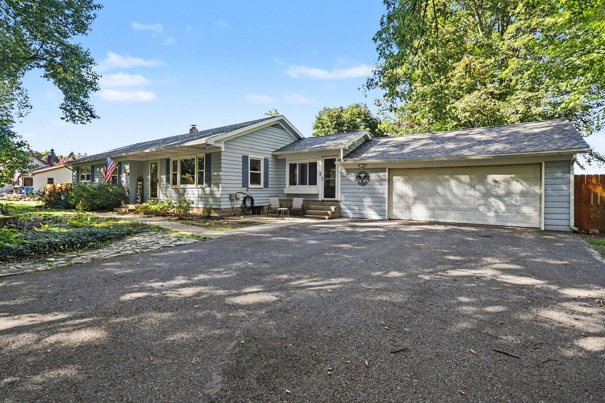 1804 W C Avenue Property Photo 1