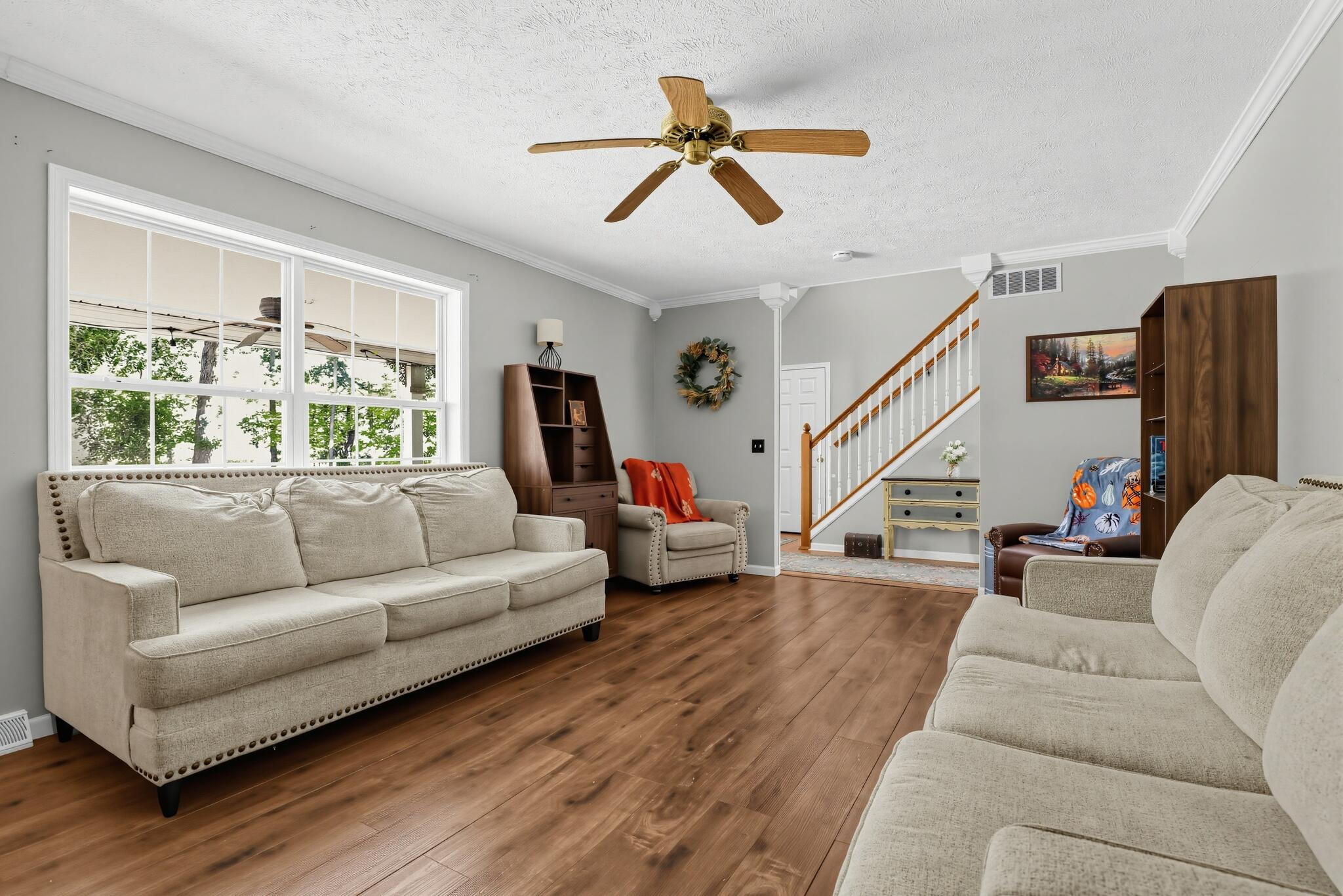 45101 Dunn Road Property Photo 10