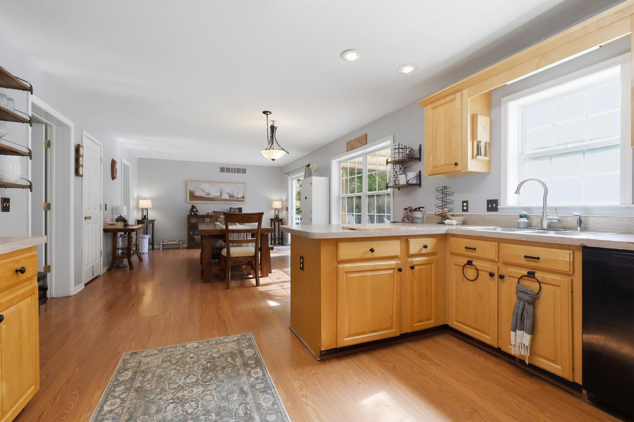 45101 Dunn Road Property Photo 14