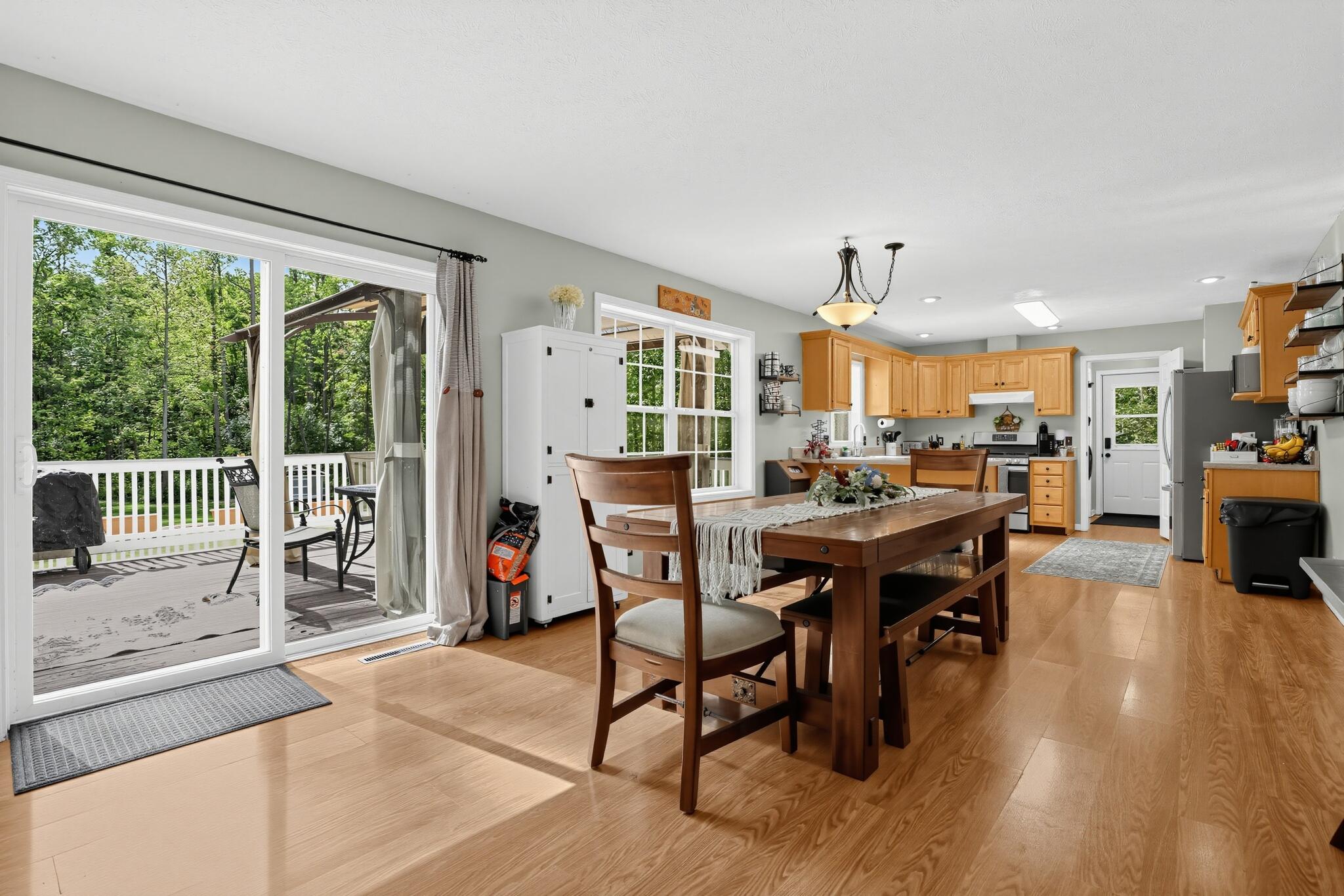 45101 Dunn Road Property Photo 16