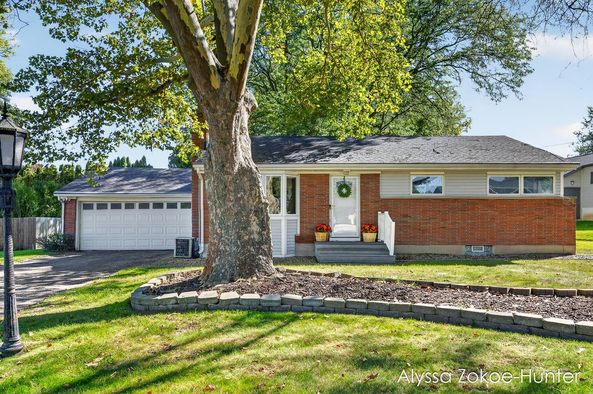 1938 Moerland Court Nw Property Photo 1