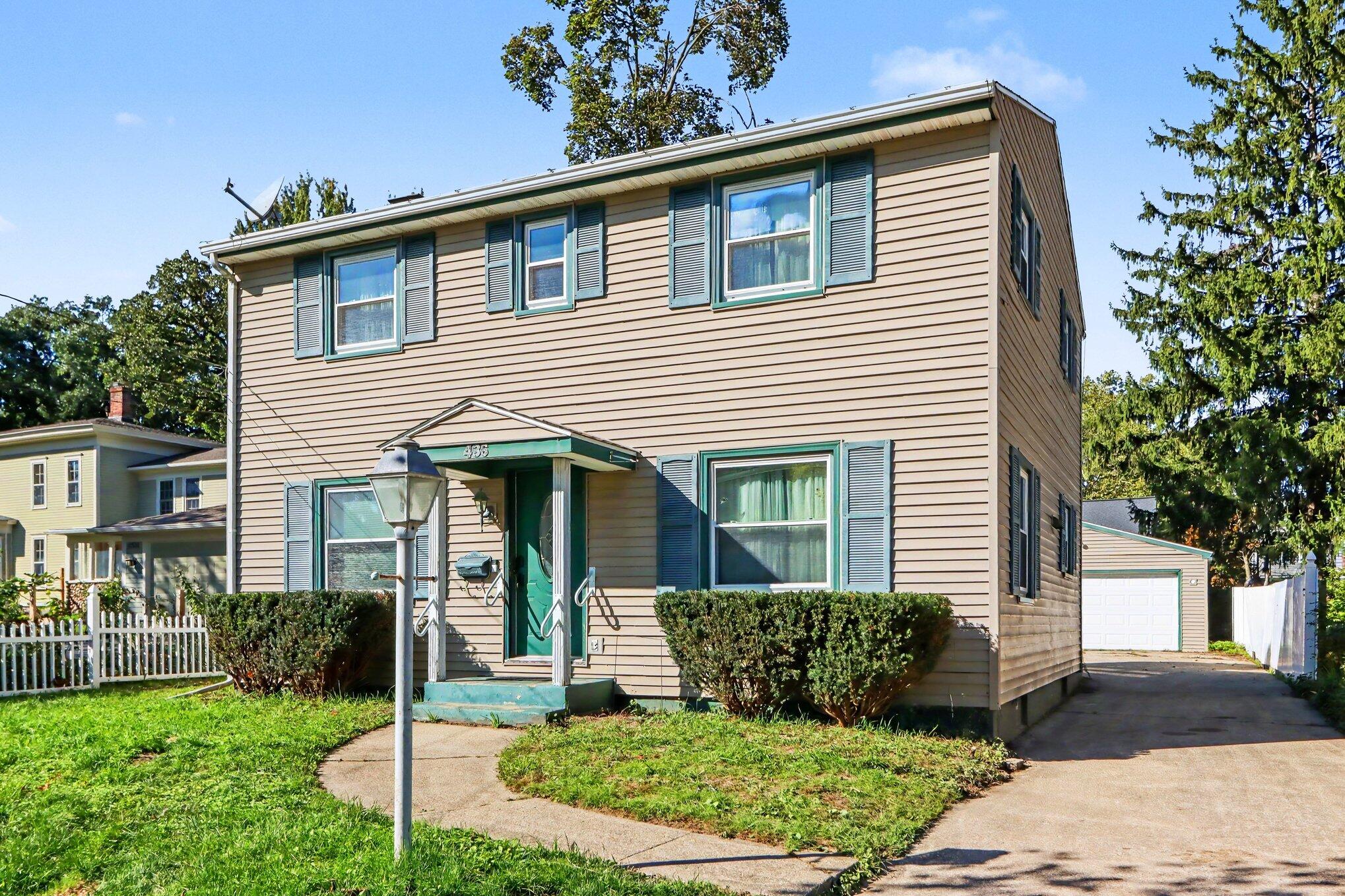 436 Edgemoor Avenue Property Photo 1