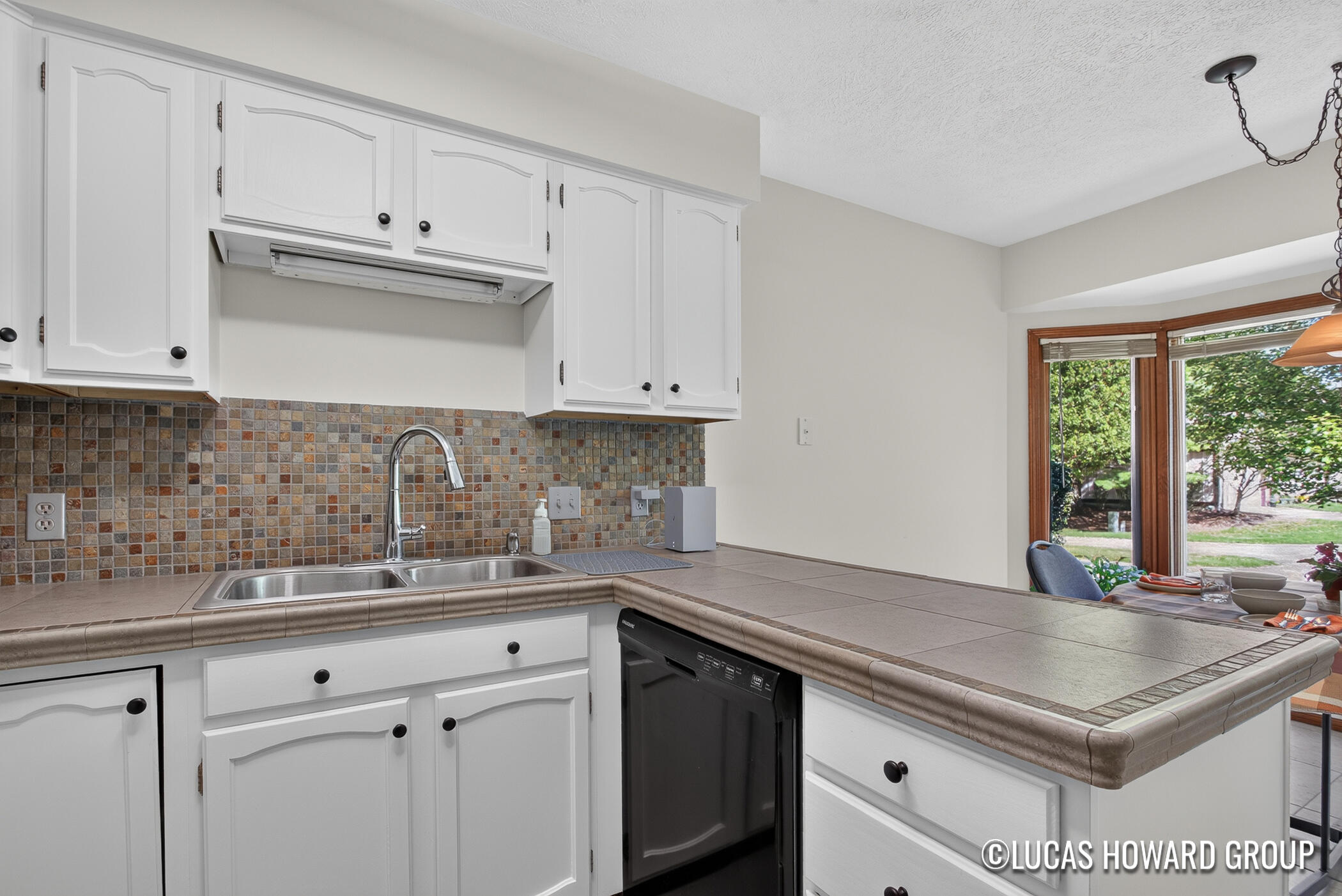 3167 Maple Villa Drive Se Property Photo 12