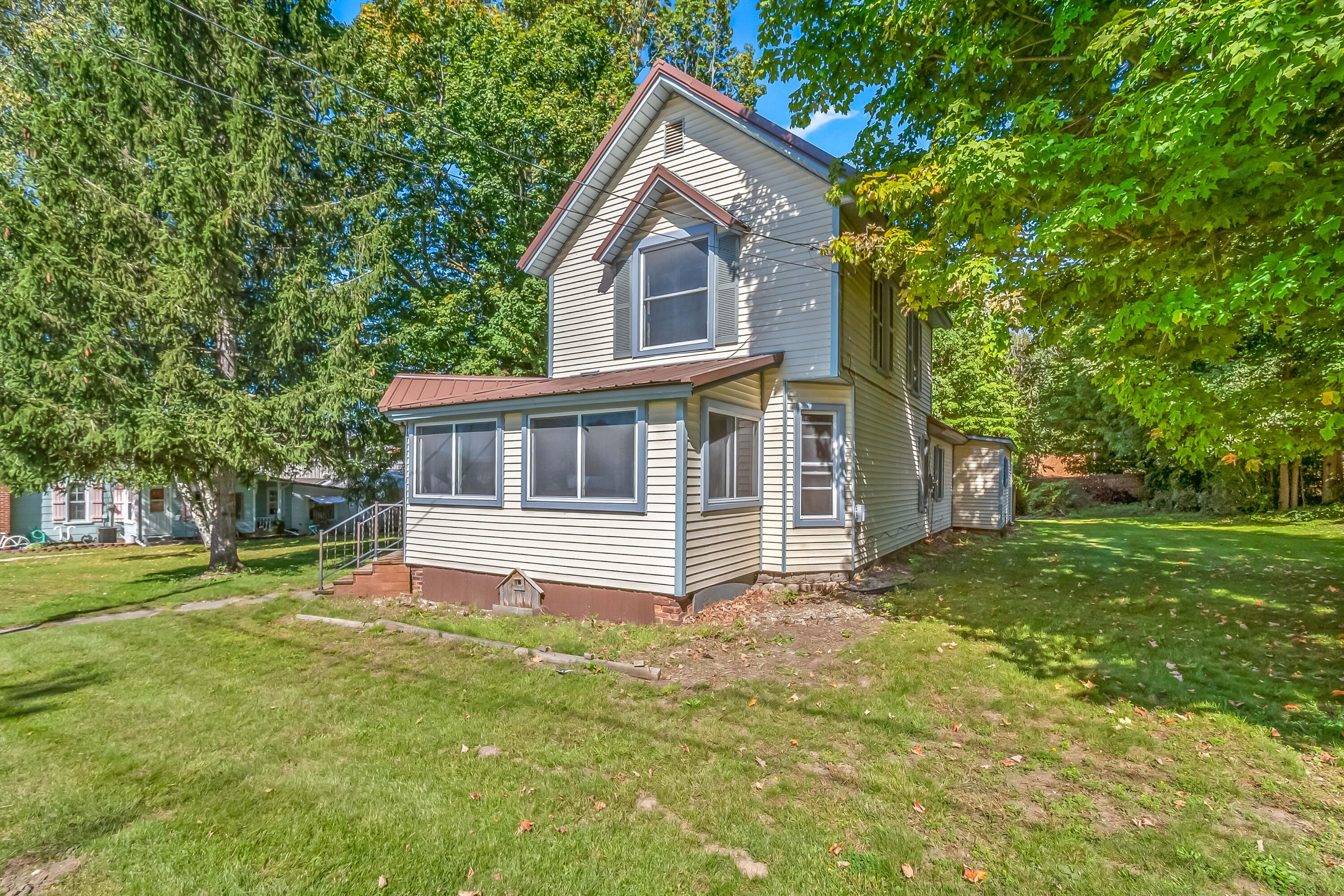 128 E St Joe Street Property Photo 4