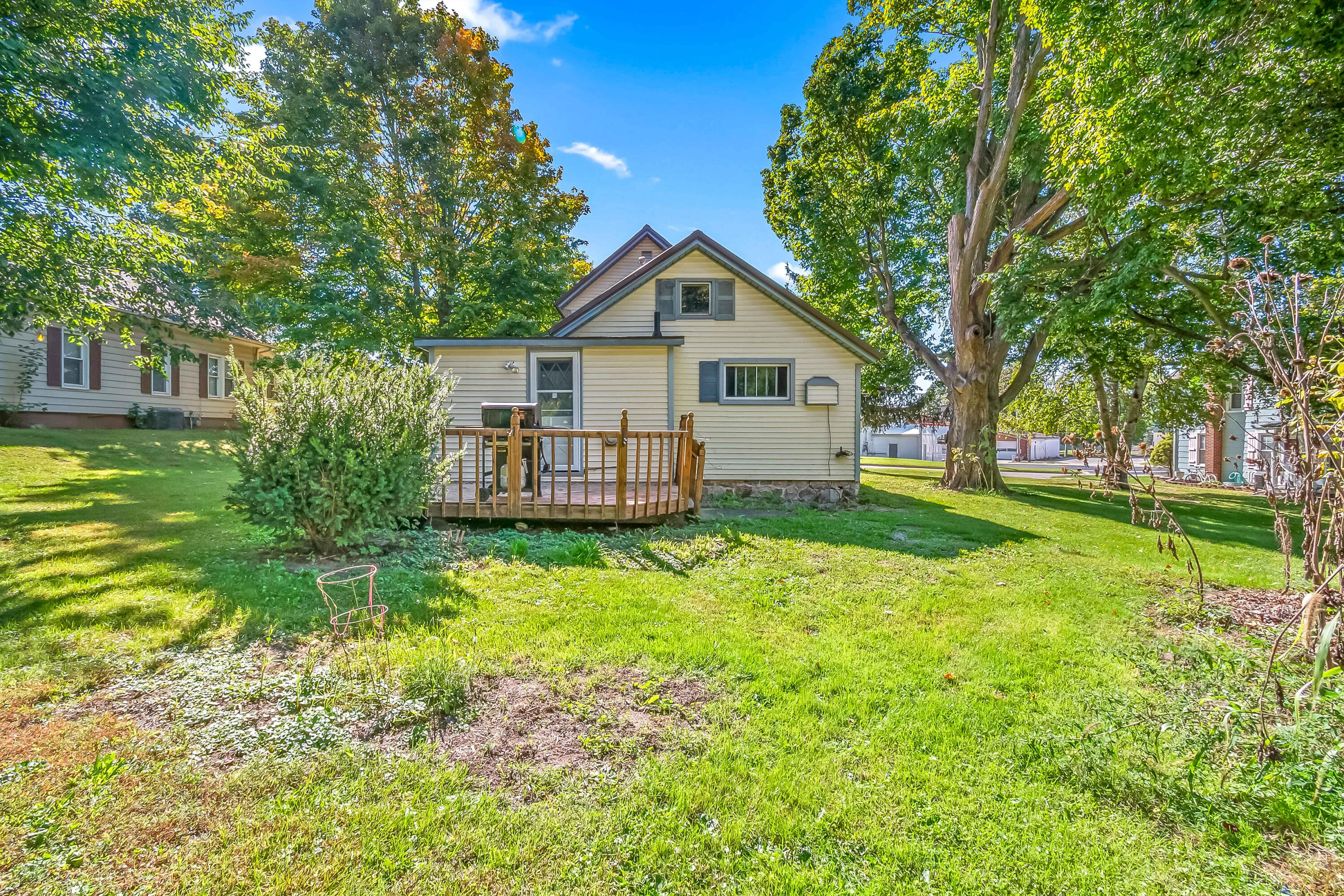 128 E St Joe Street Property Photo 8