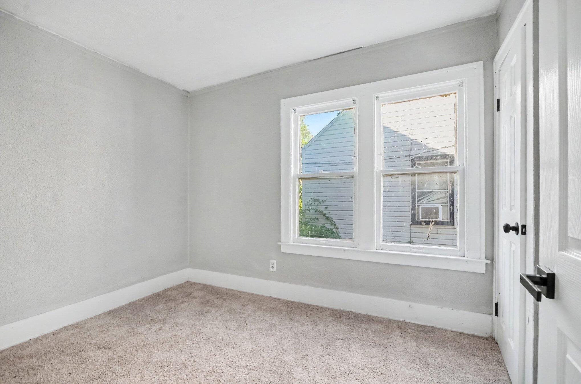 15457 Cloverlawn Avenue Property Photo 18