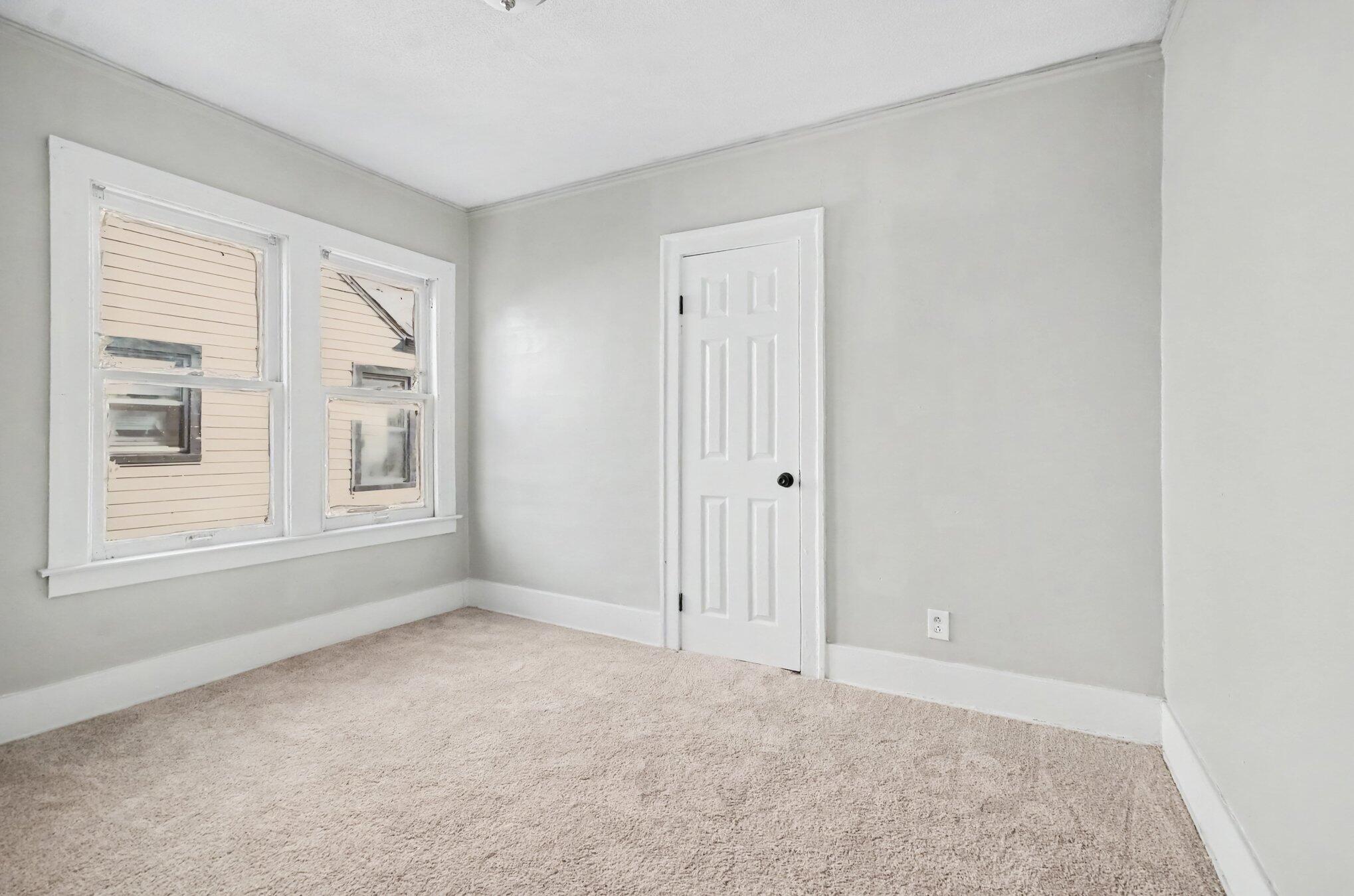15457 Cloverlawn Avenue Property Photo 19