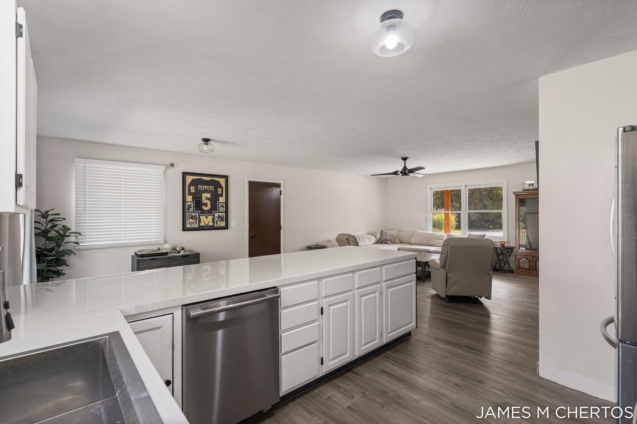 8283 Deer Valley Drive Se Property Photo 12