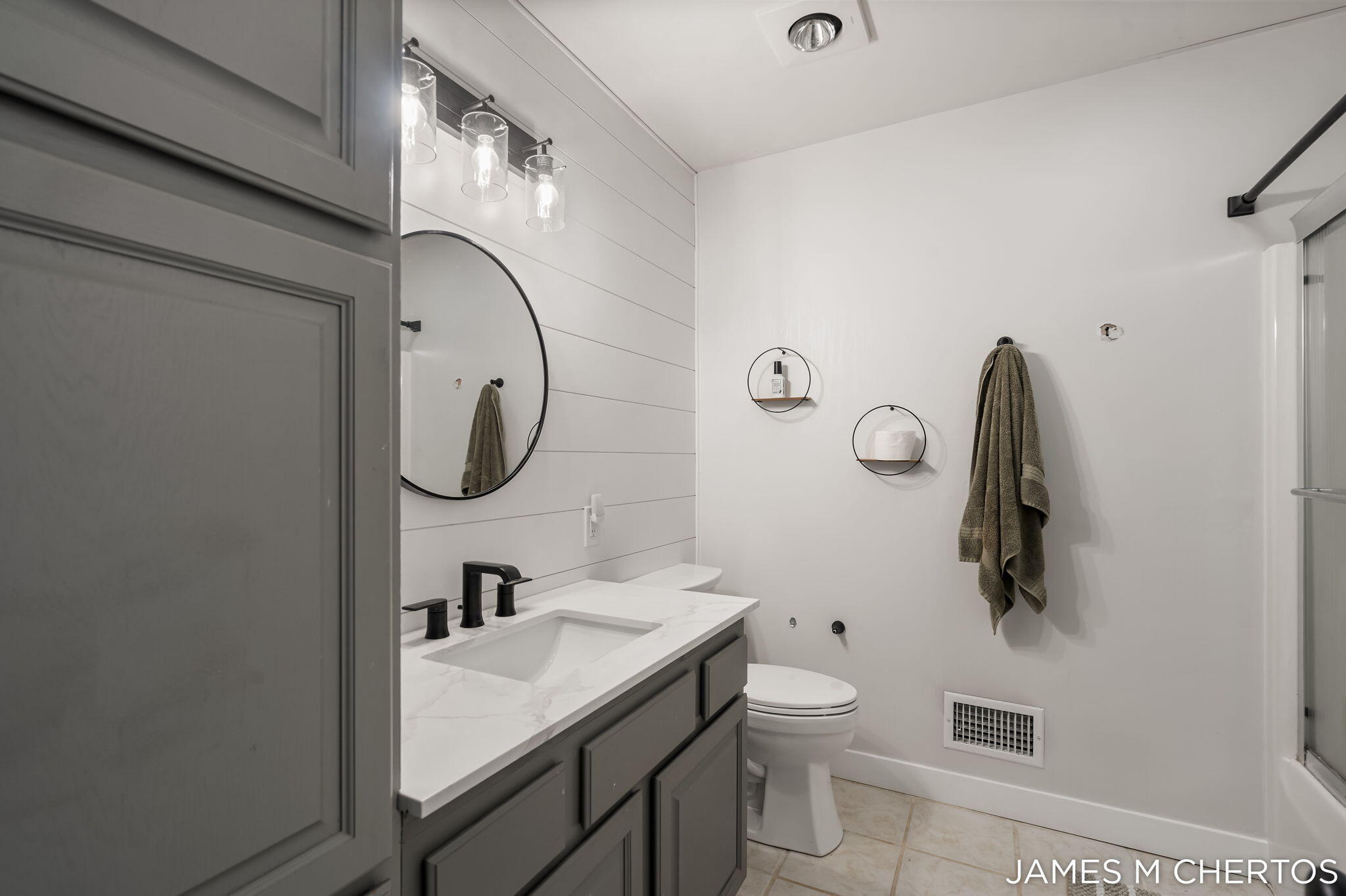 8283 Deer Valley Drive Se Property Photo 29
