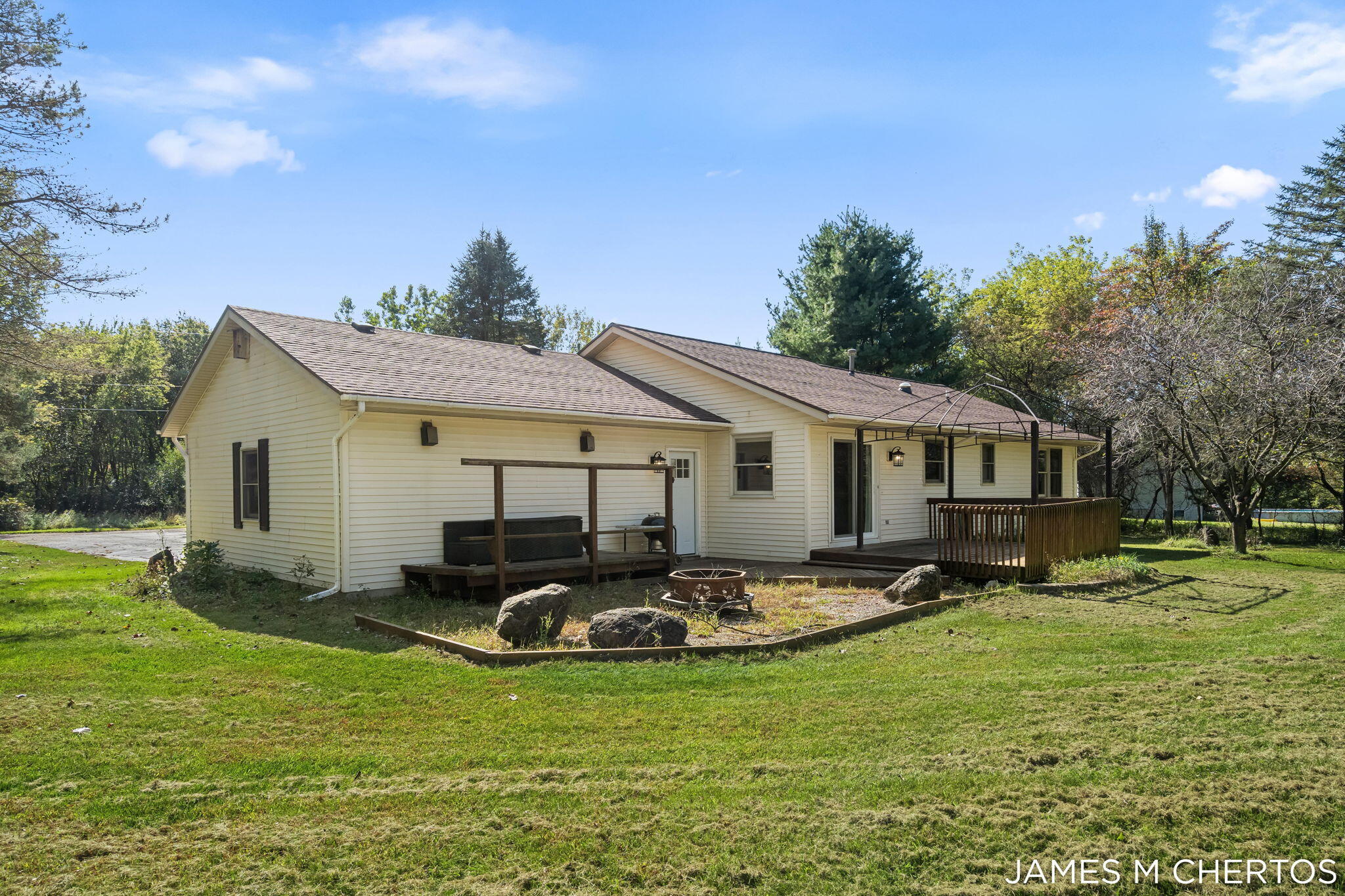 8283 Deer Valley Drive Se Property Photo 33