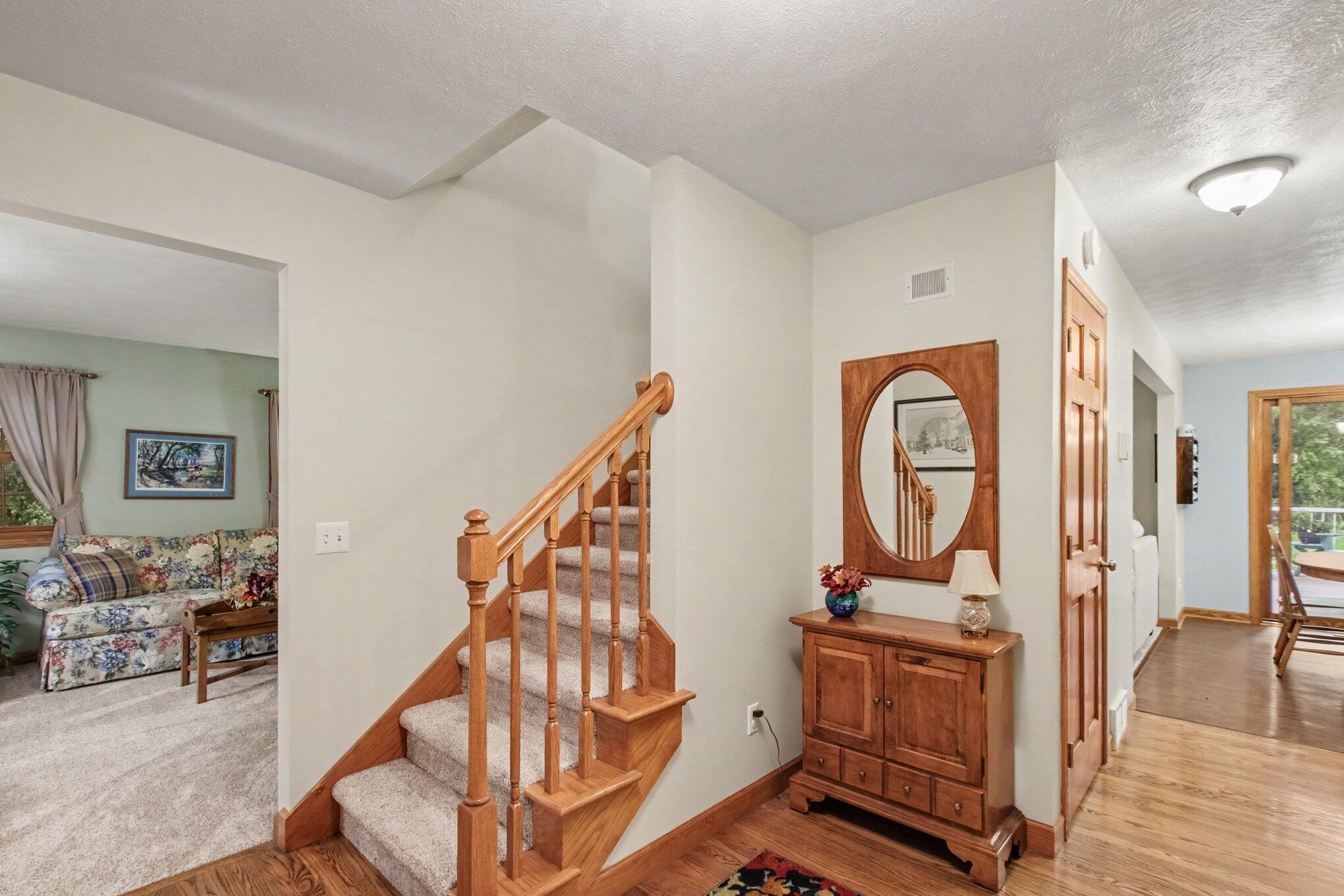 9737 Firefly Avenue Property Photo 3