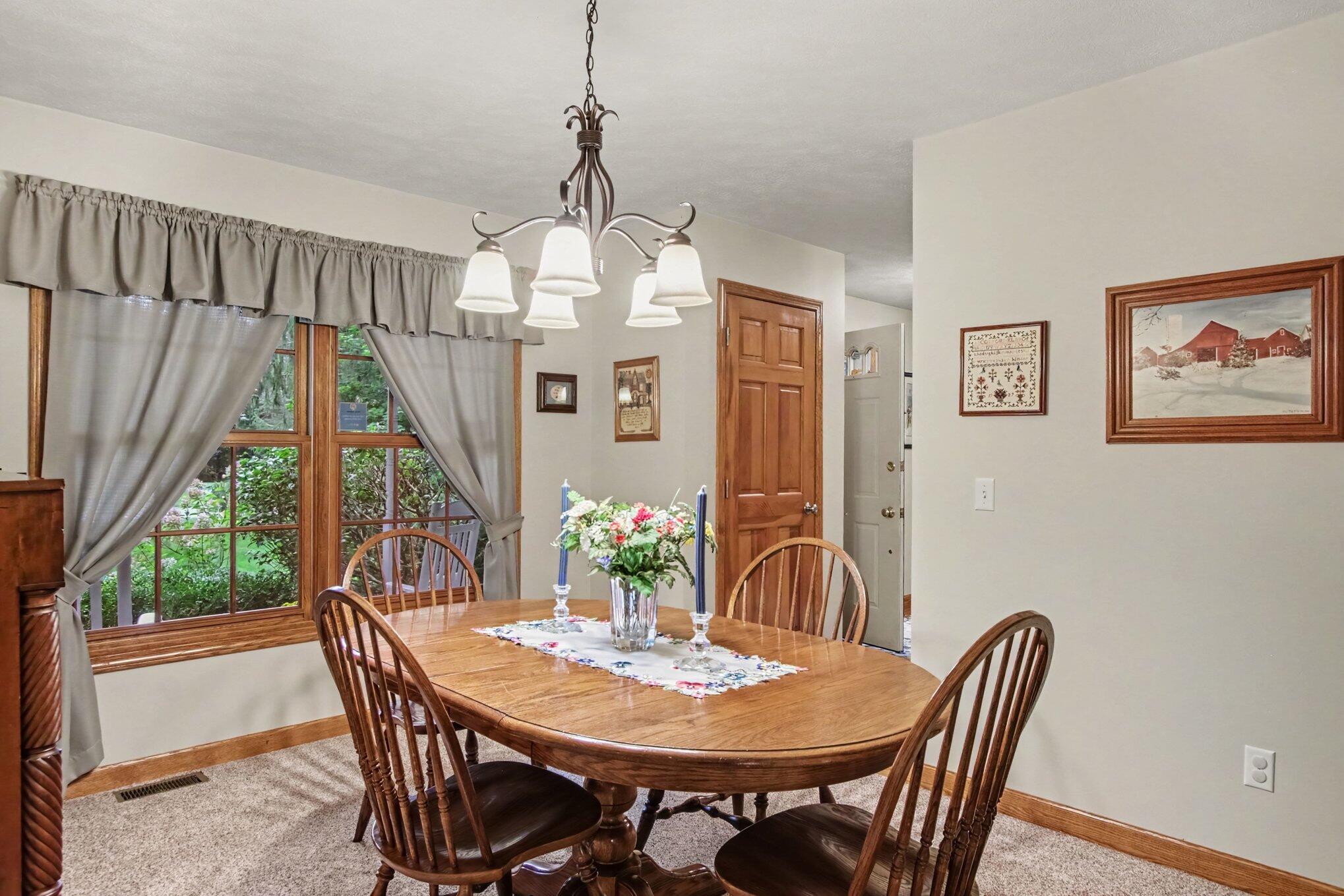 9737 Firefly Avenue Property Photo 10