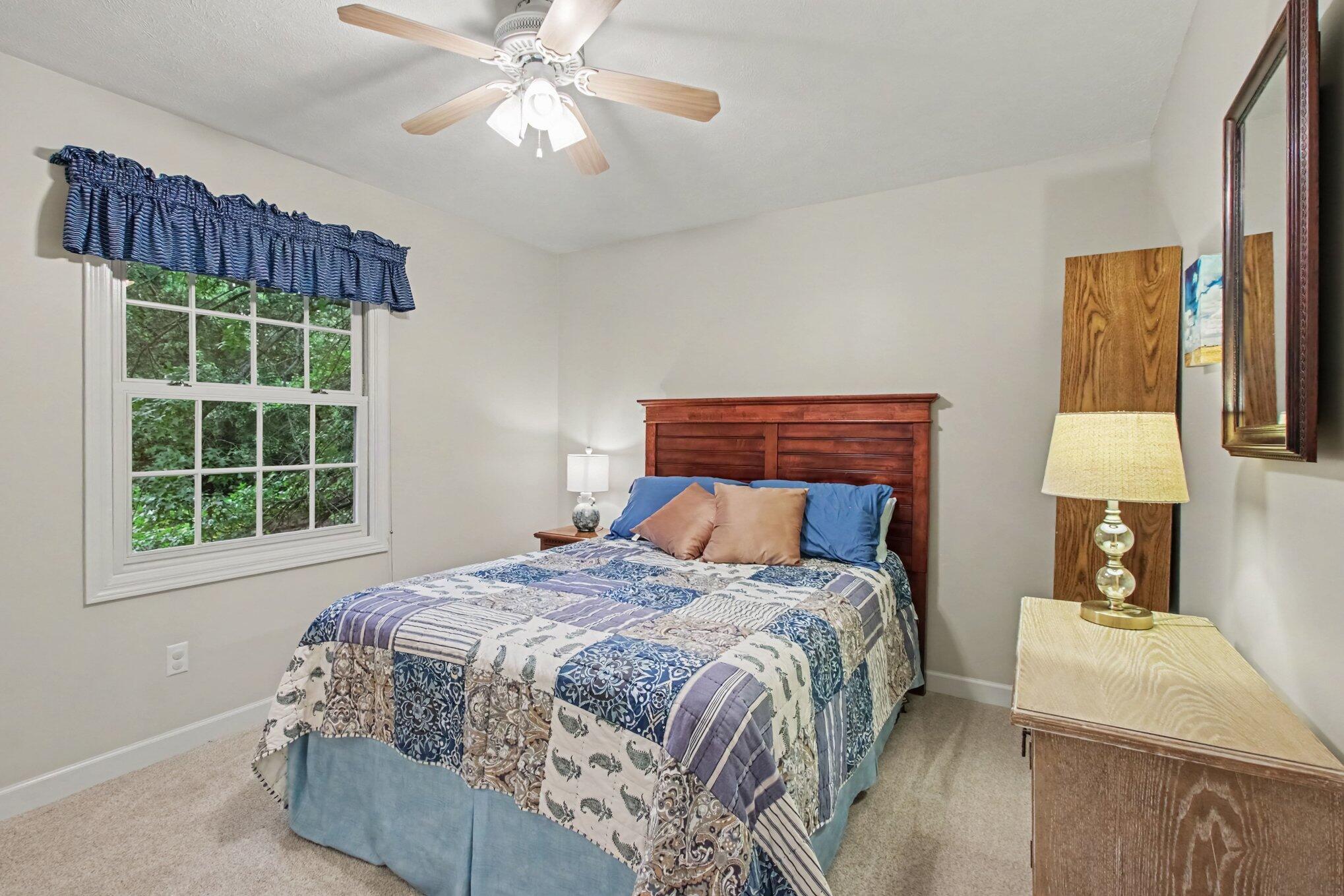 9737 Firefly Avenue Property Photo 18