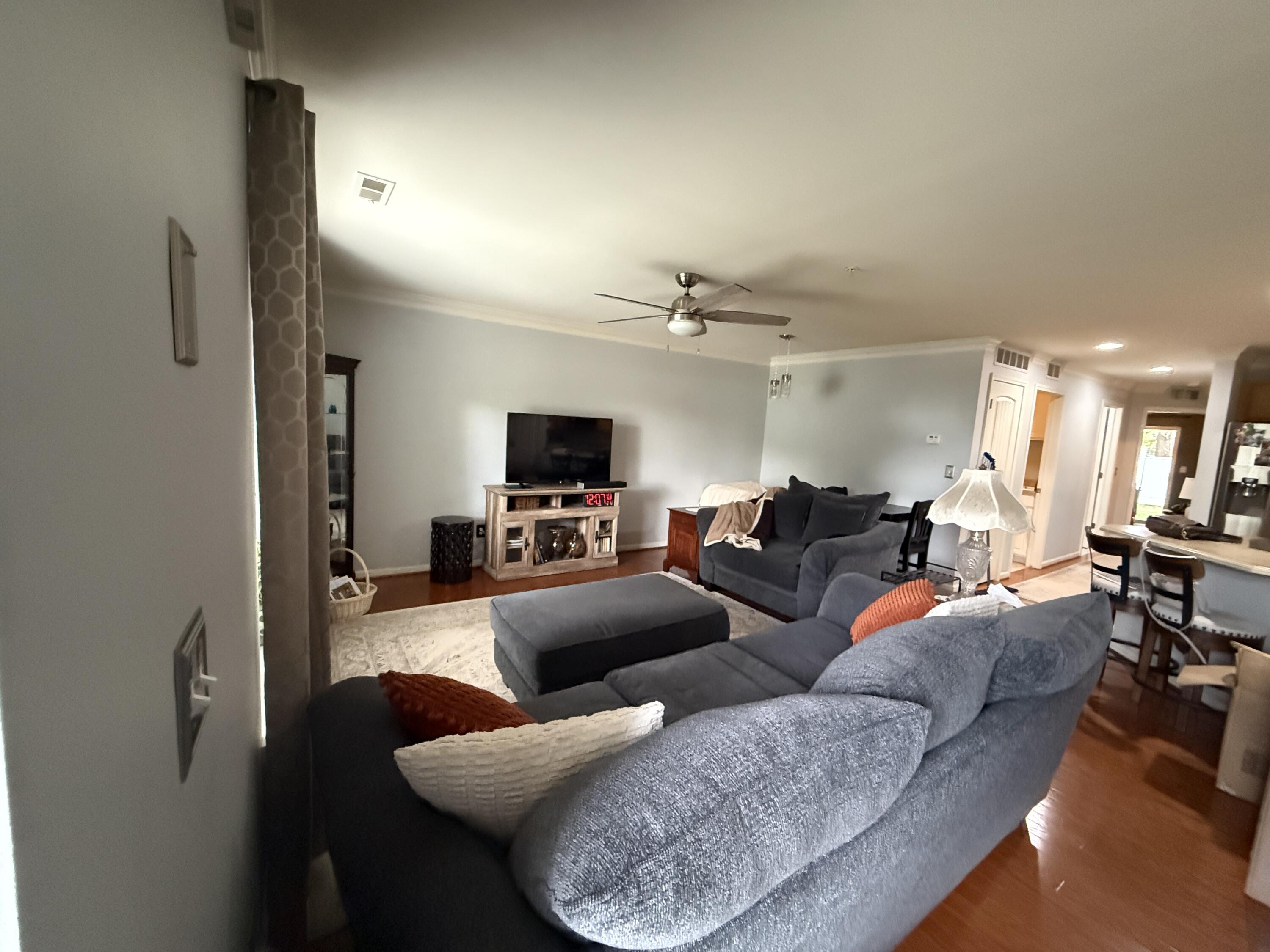 34124 Utica Road Property Photo 2