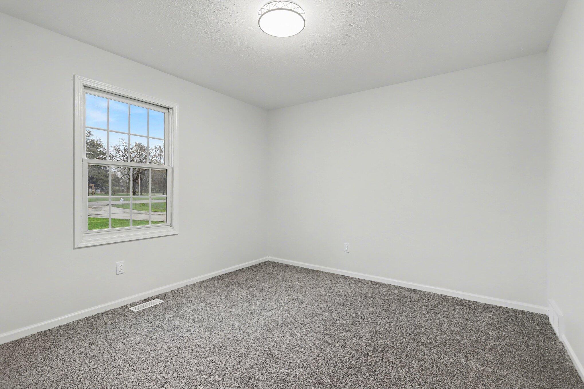 676 N 10th Street Property Photo 13