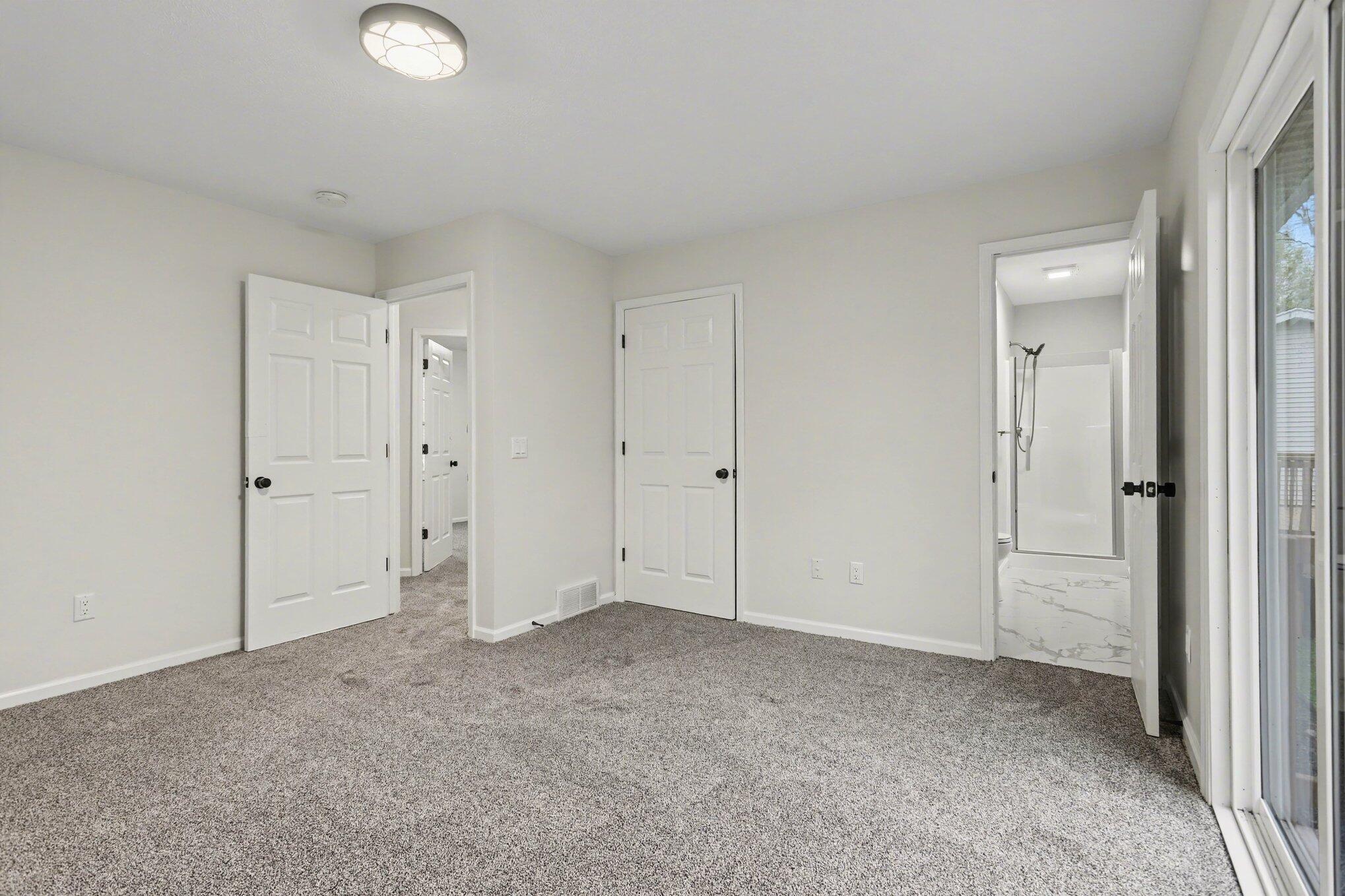 676 N 10th Street Property Photo 15