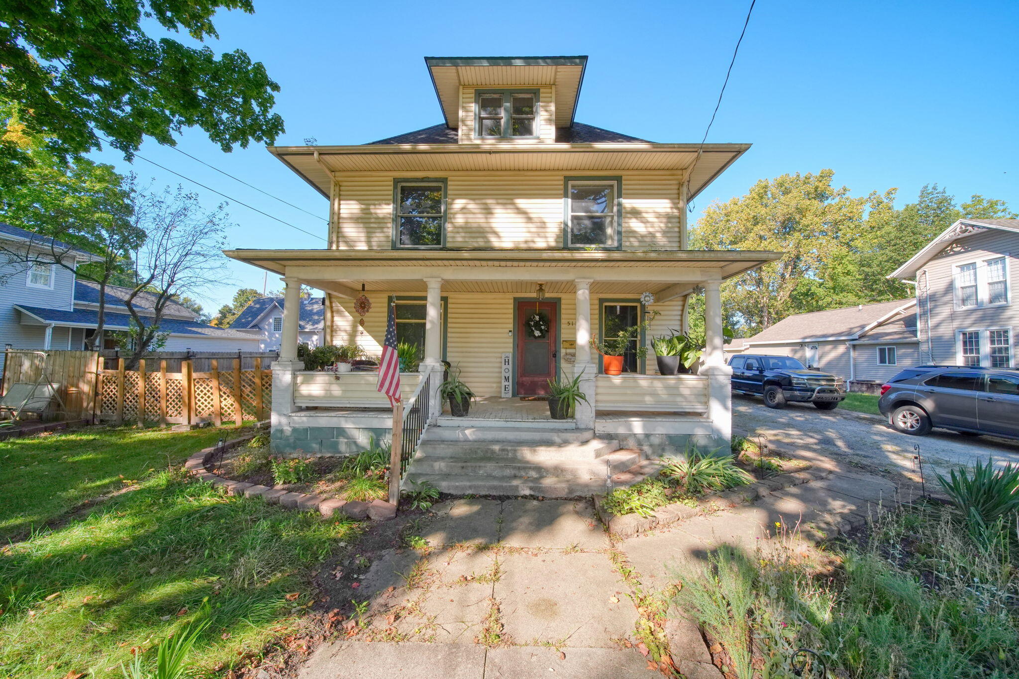 511 N Summit Street Property Photo 1