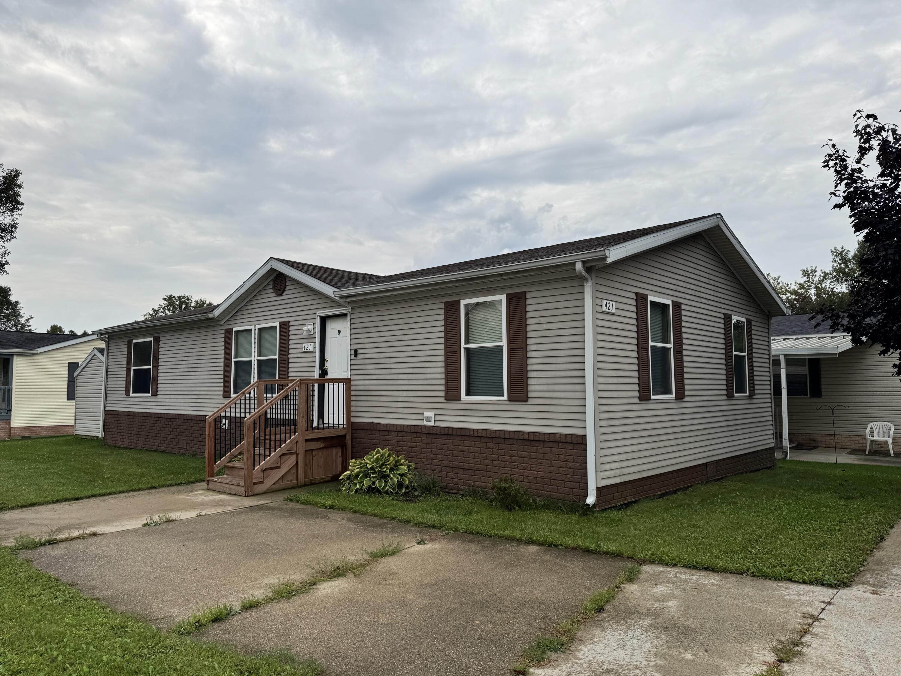 421 Cheyenne River Drive Property Photo 1