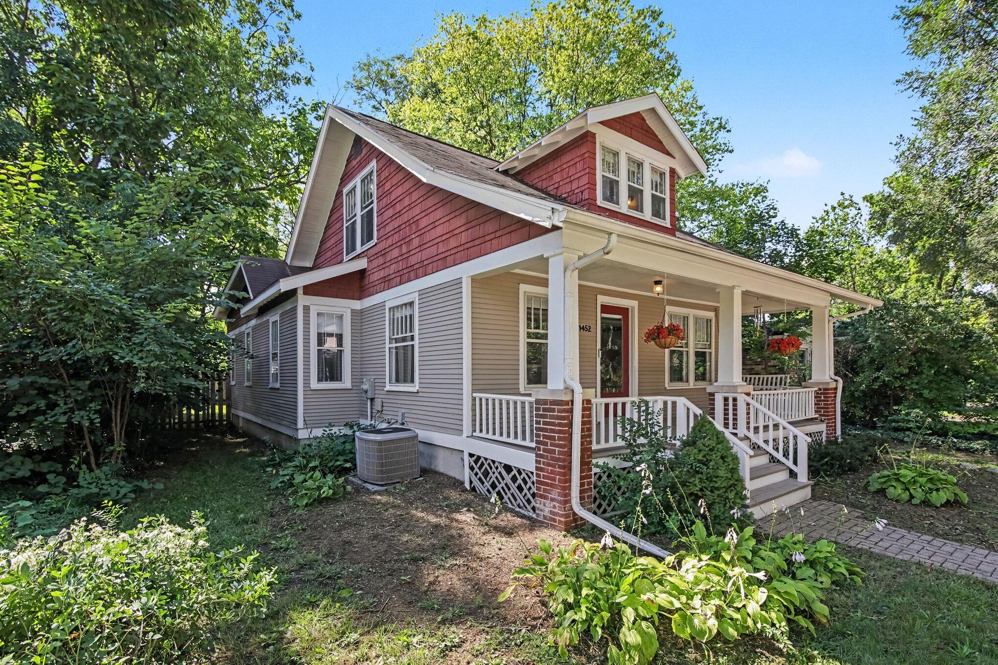 1452 Rosewood Street Property Photo 1