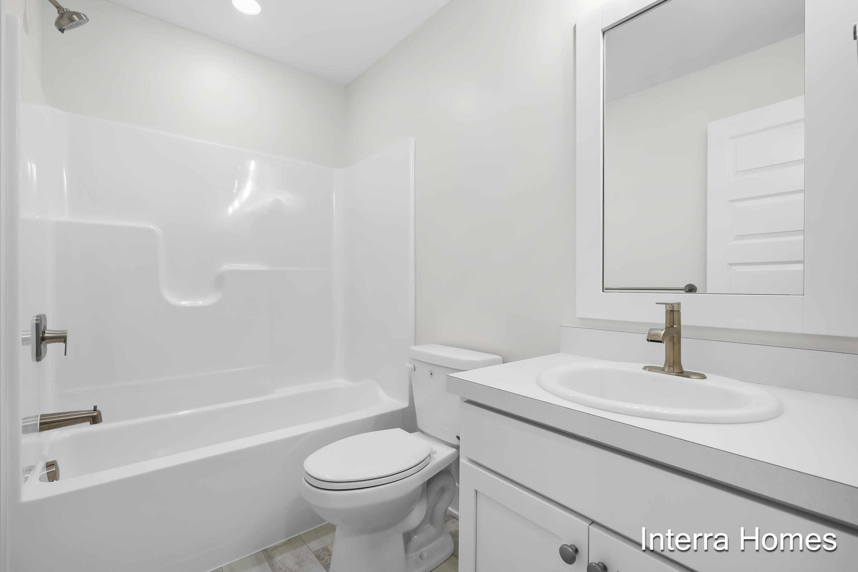 325 Round Hill Road Property Photo 5
