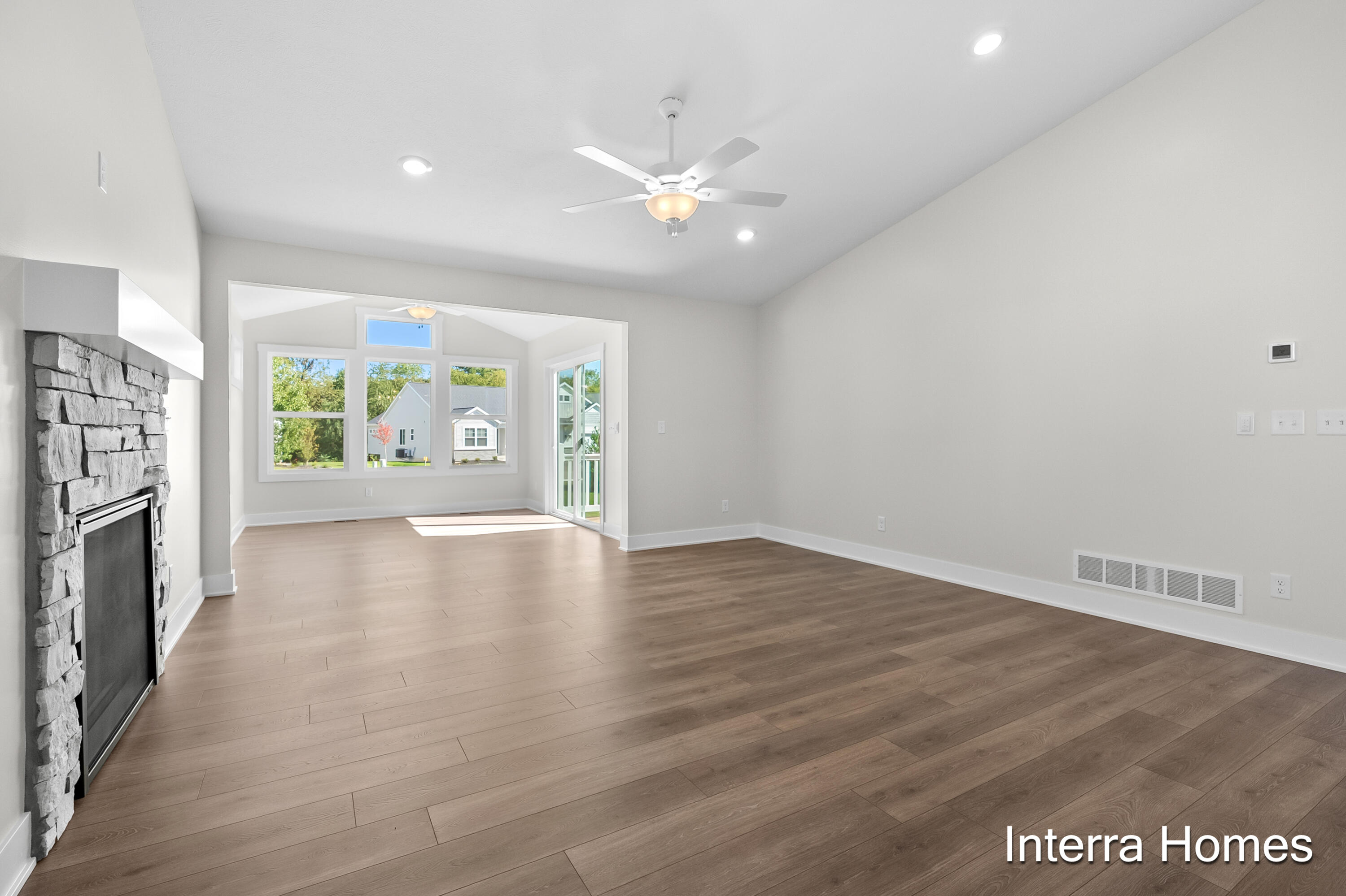325 Round Hill Road Property Photo 13