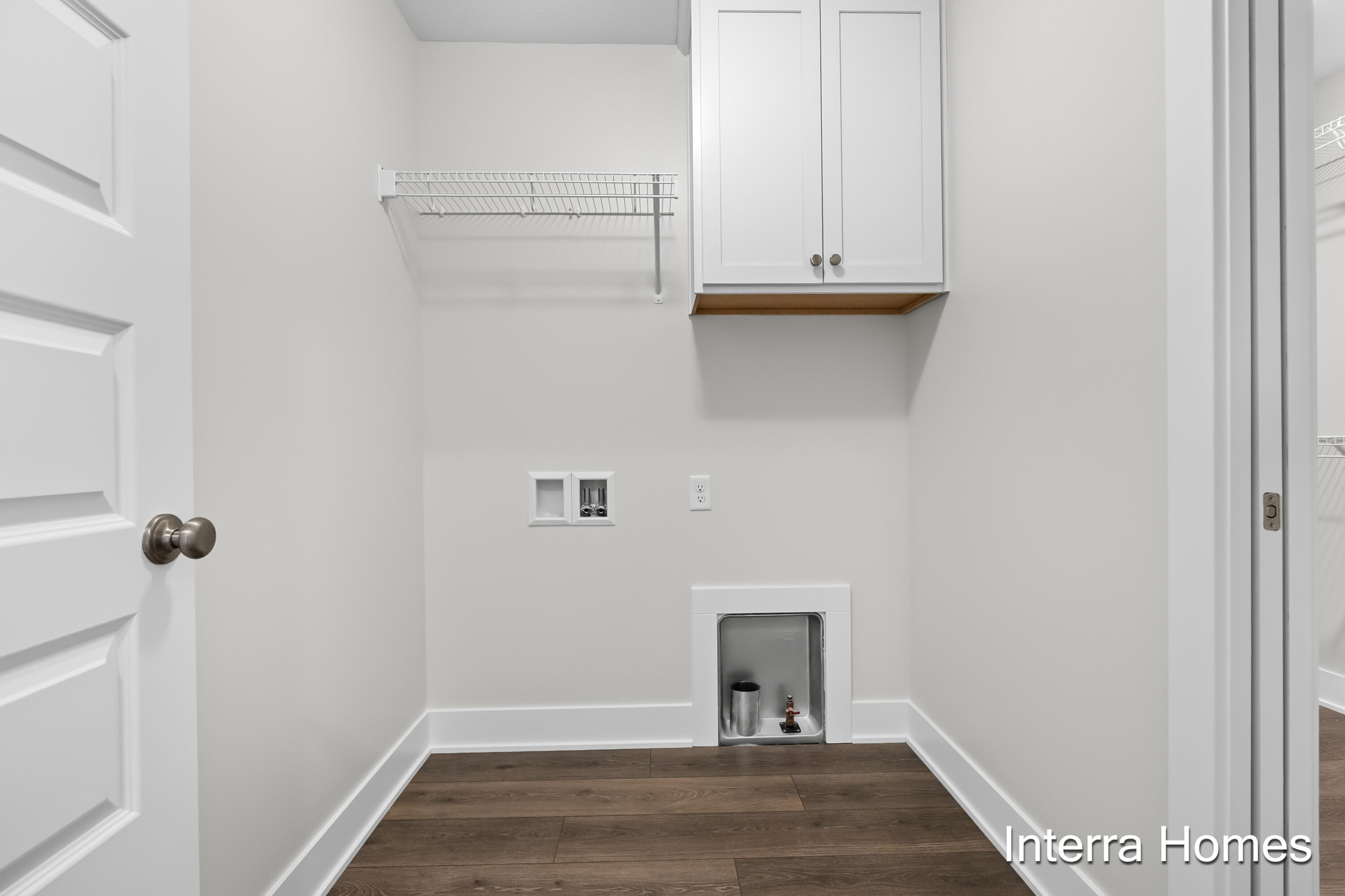325 Round Hill Road Property Photo 23