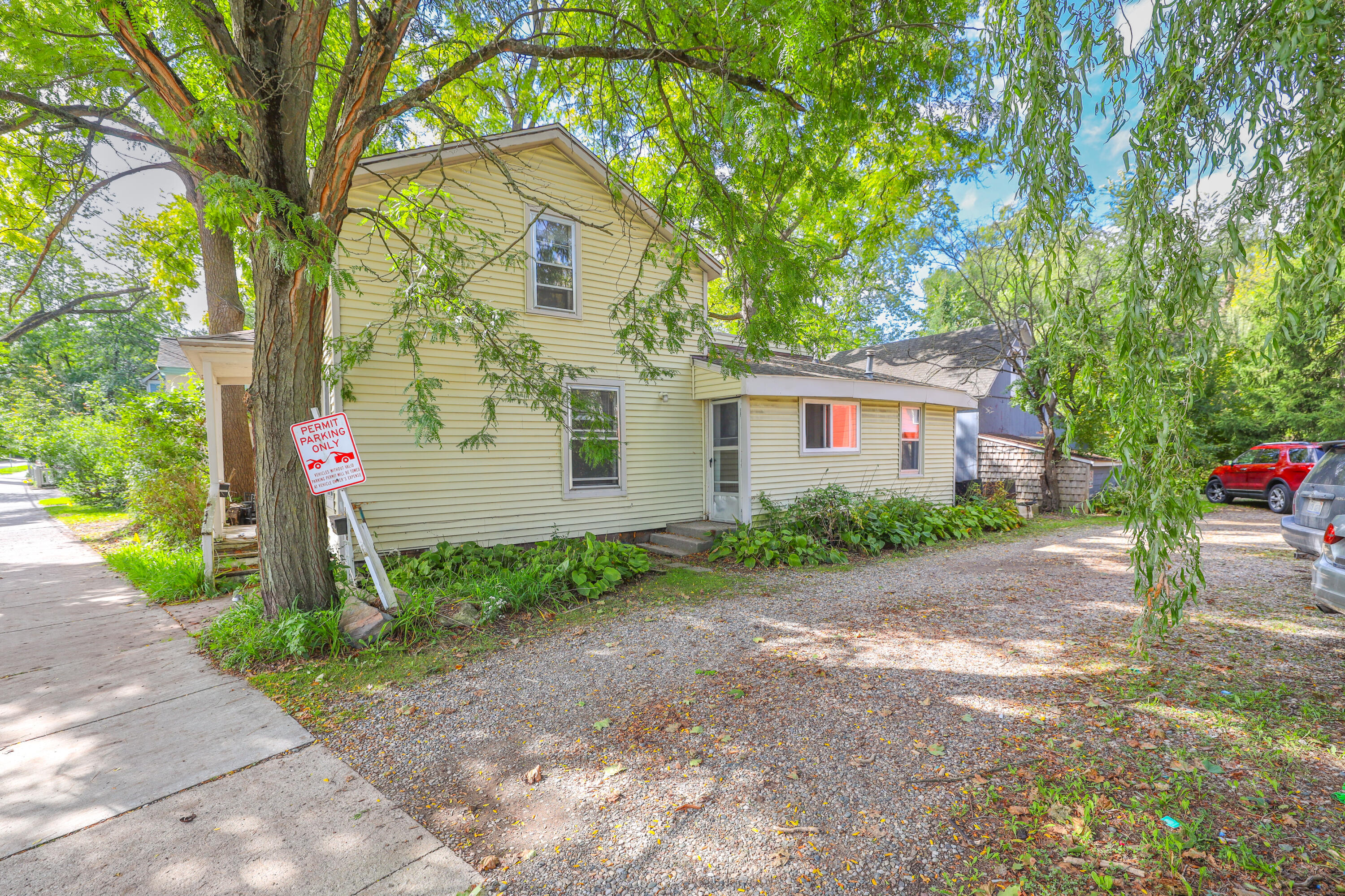 108 3rd Street Property Photo 2