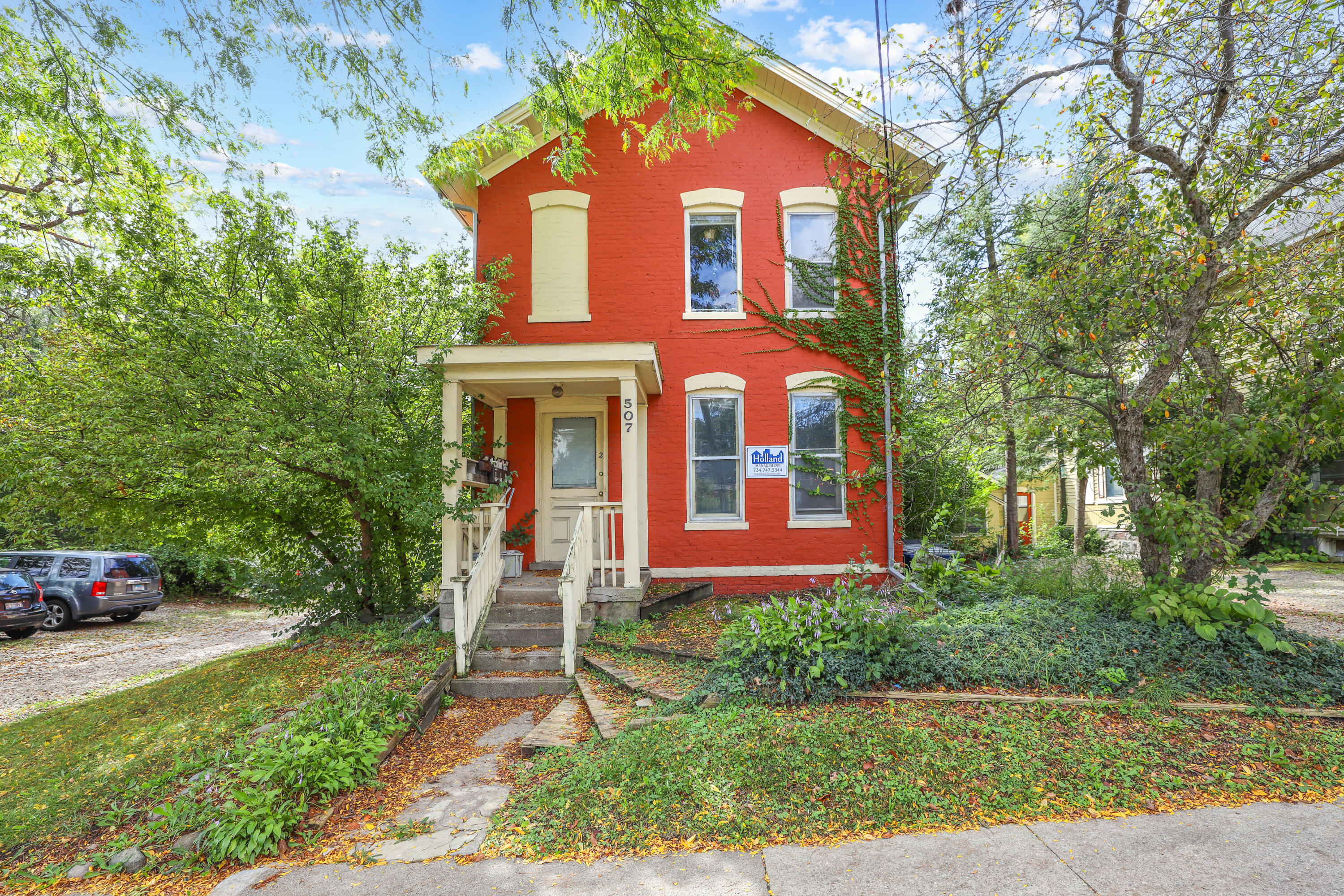 507 W Huron Street Property Photo 1