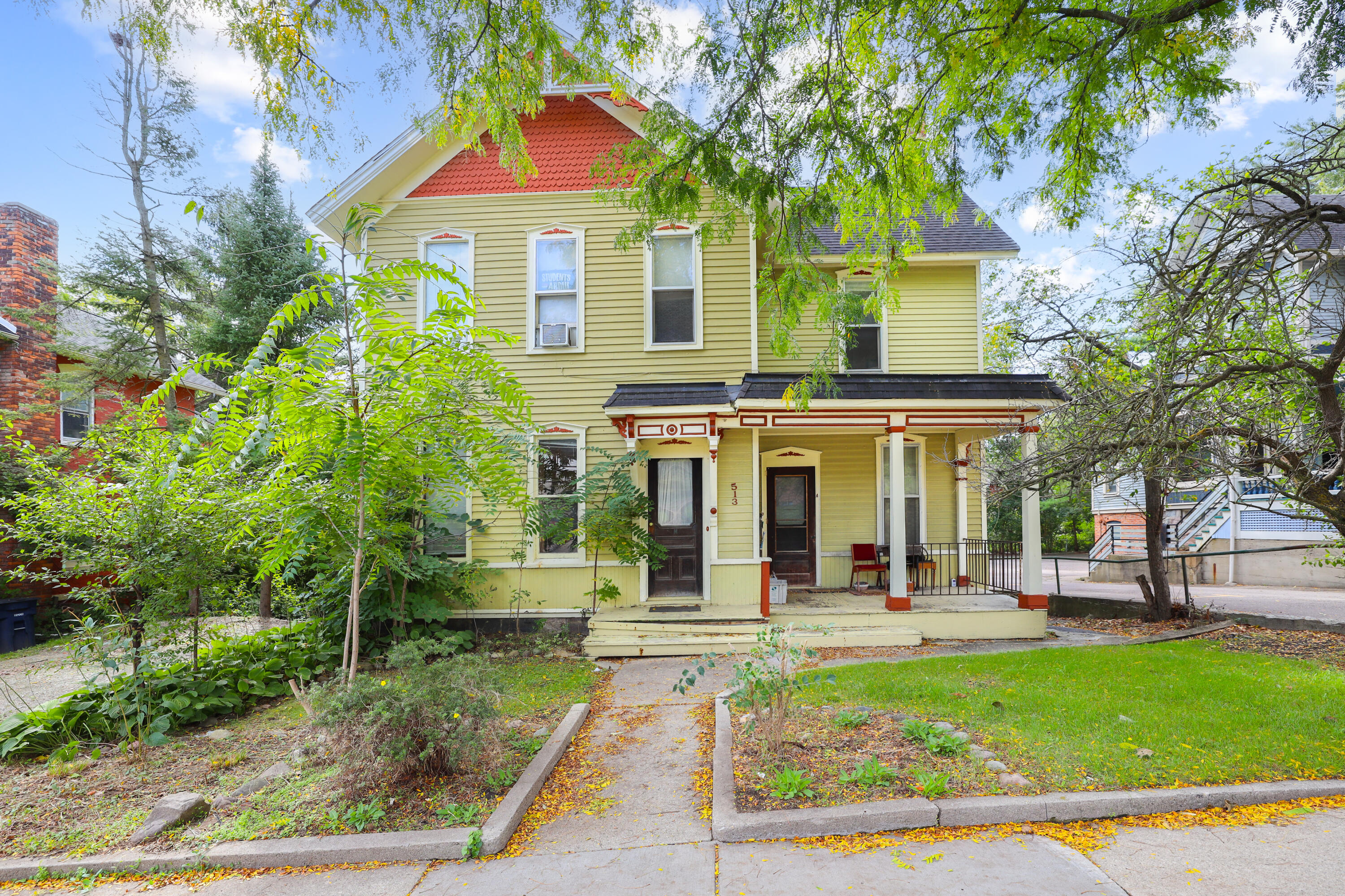 513 W Huron Street Property Photo 1