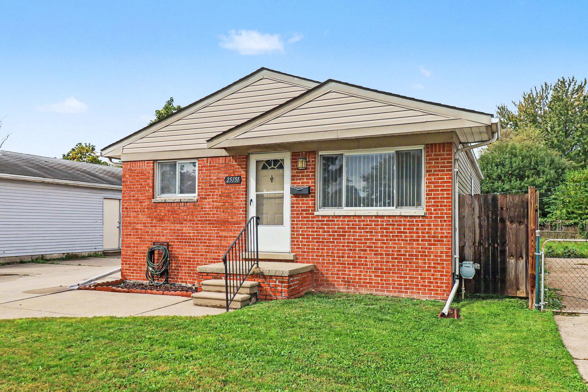 25151 Pearl Street Property Photo 1