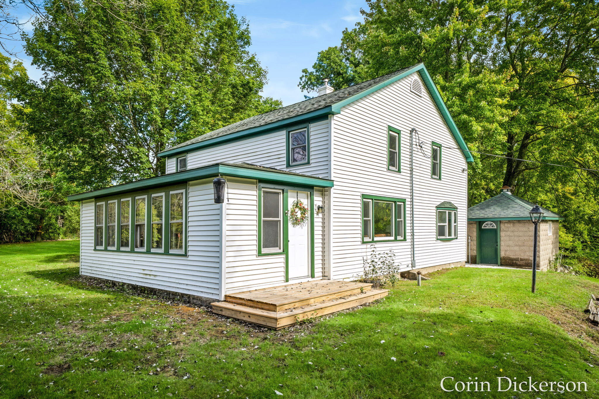 10860 Douglas Avenue Property Photo 1