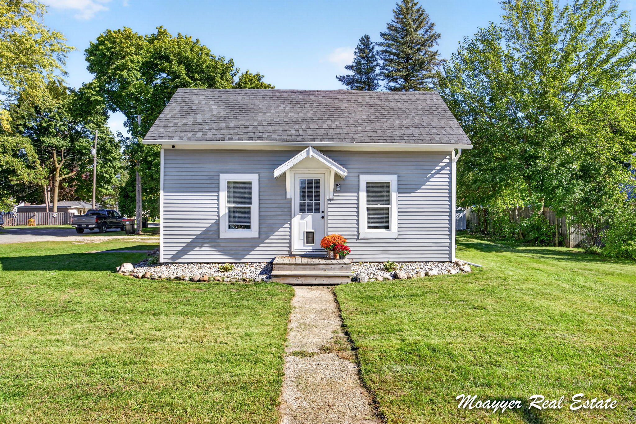 705 Washington Street Property Photo 1