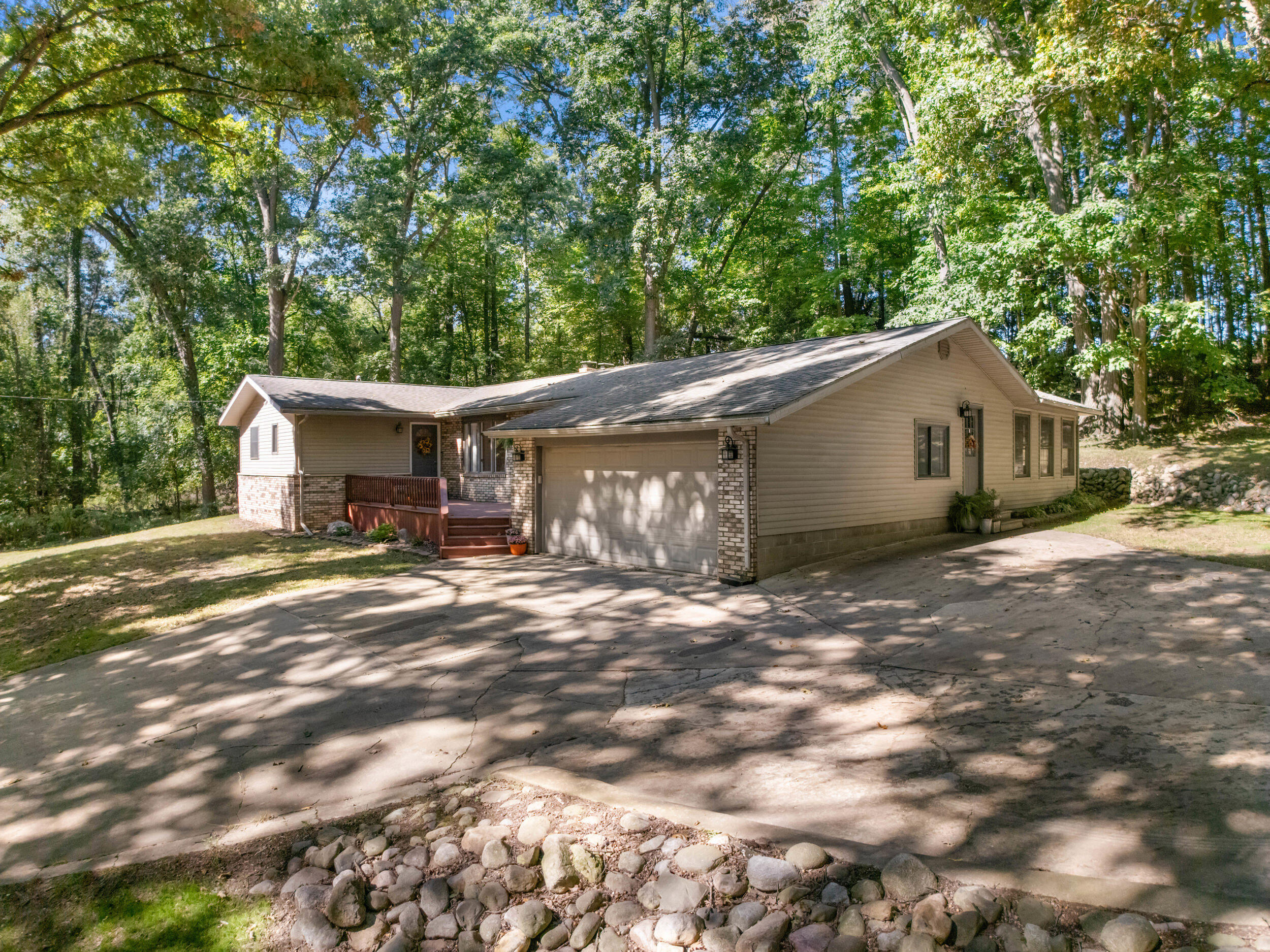 5660 Bean Road Property Photo 1